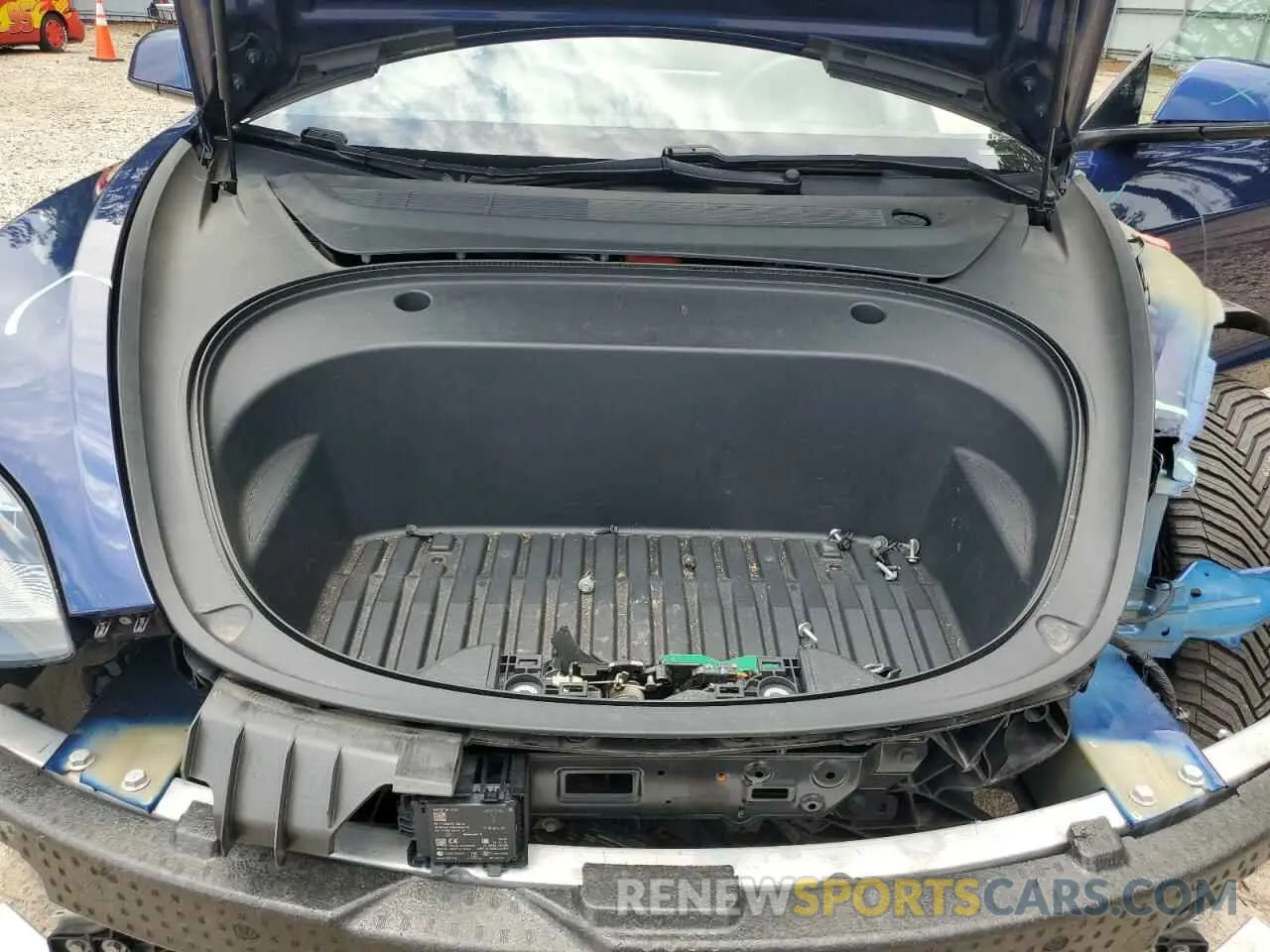 11 Photograph of a damaged car 5YJ3E1EB7MF906605 TESLA MODEL 3 2021