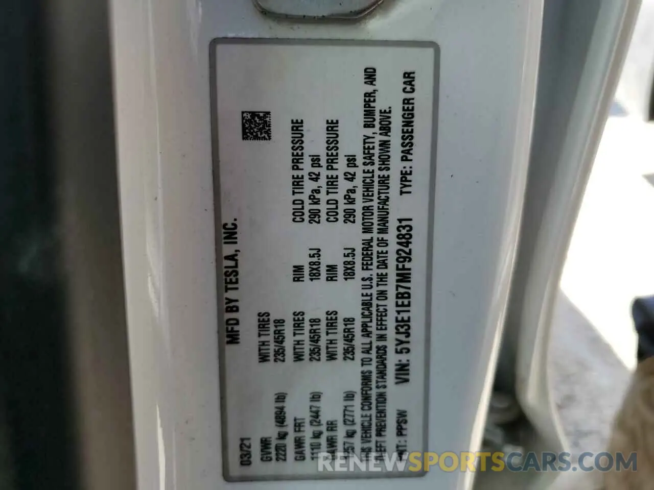 12 Photograph of a damaged car 5YJ3E1EB7MF924831 TESLA MODEL 3 2021