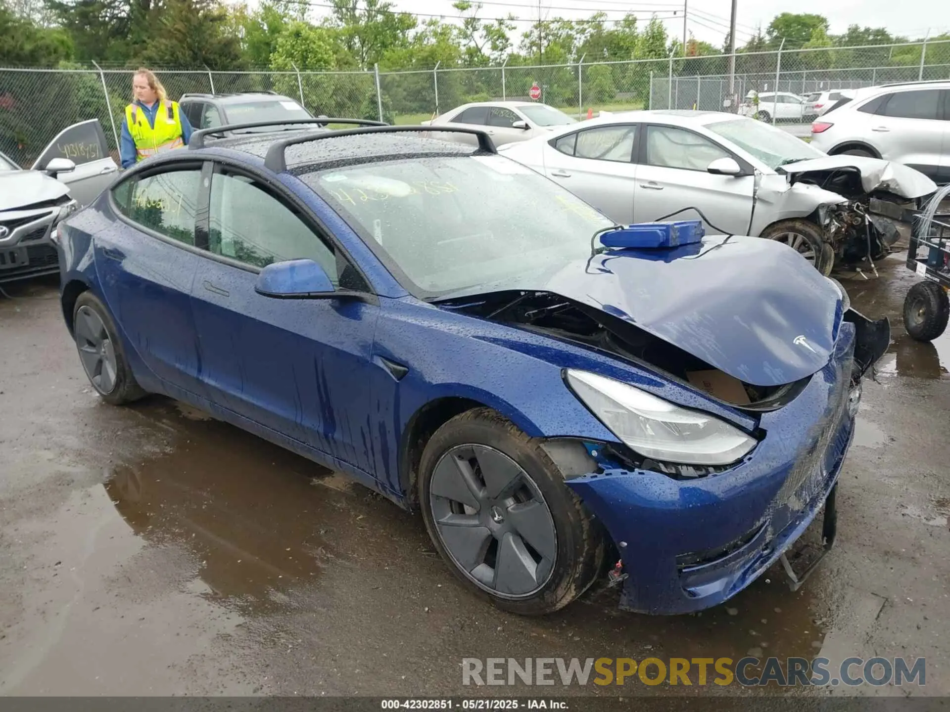 1 Photograph of a damaged car 5YJ3E1EB7MF979876 TESLA MODEL 3 2021