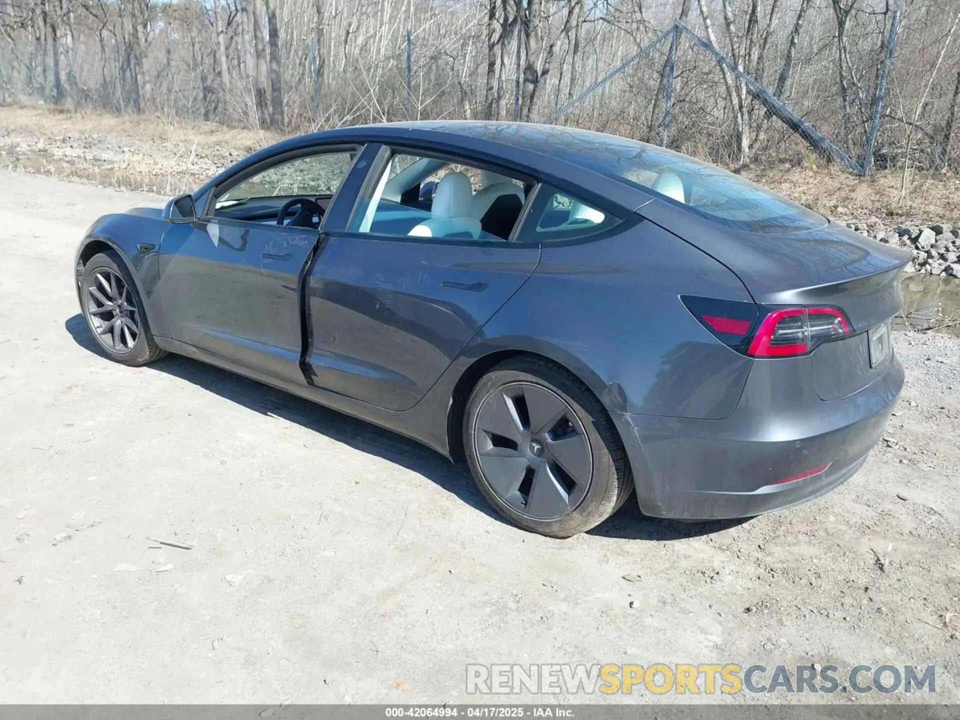 3 Фотография поврежденного автомобиля 5YJ3E1EB7MF981272 TESLA MODEL 3 2021