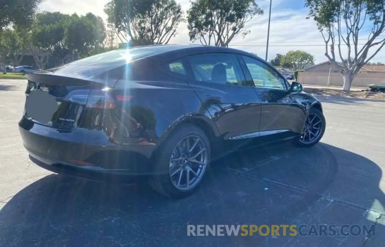 4 Photograph of a damaged car 5YJ3E1EB8MF037089 TESLA MODEL 3 2021
