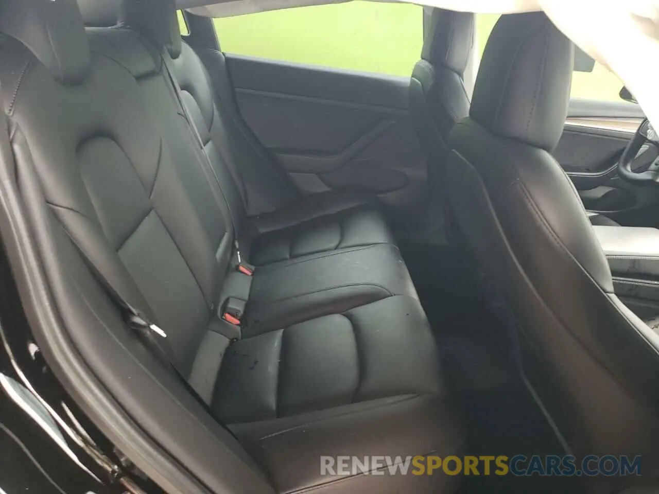 10 Photograph of a damaged car 5YJ3E1EB8MF067399 TESLA MODEL 3 2021