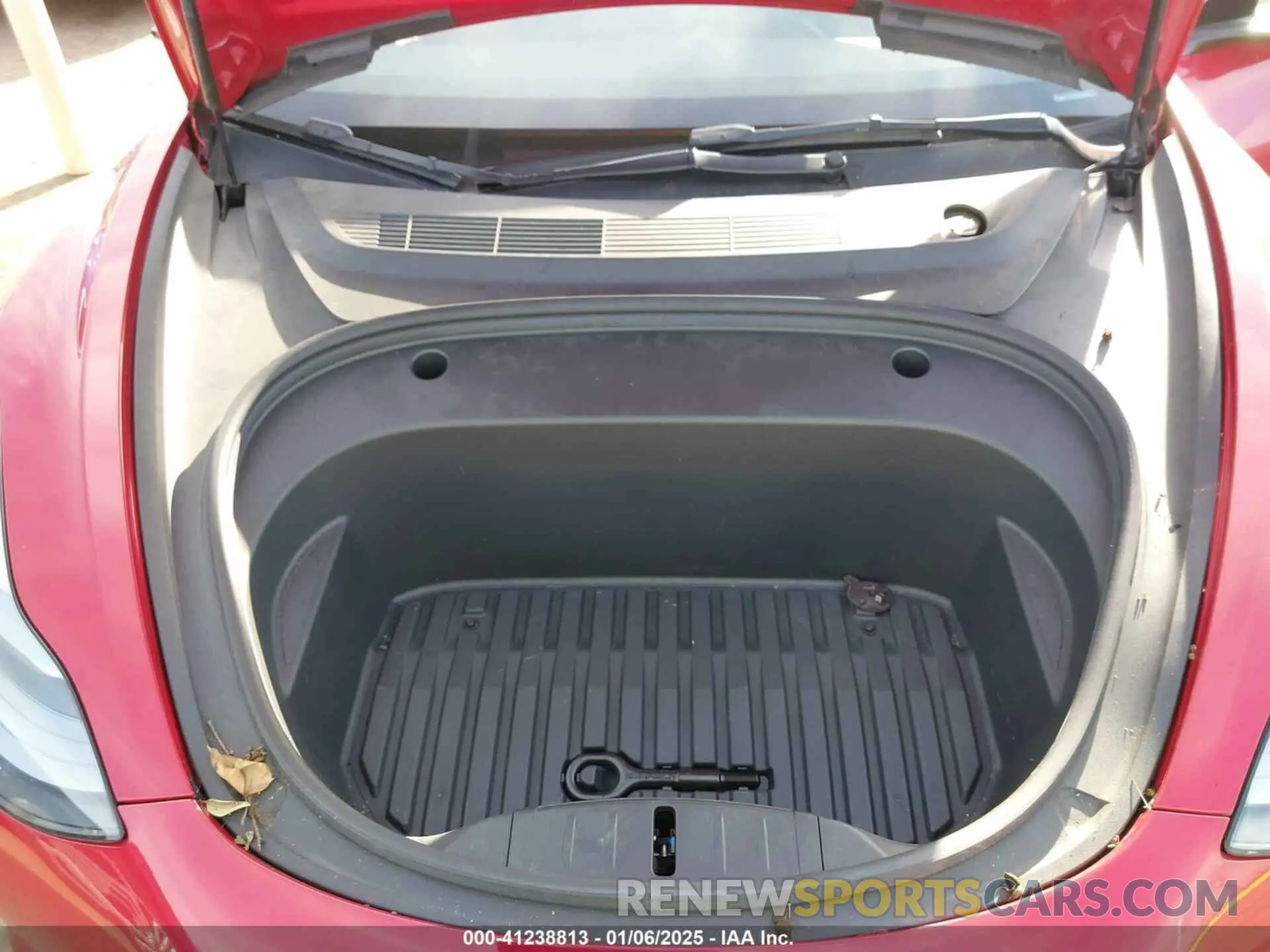 10 Photograph of a damaged car 5YJ3E1EB8MF085854 TESLA MODEL 3 2021