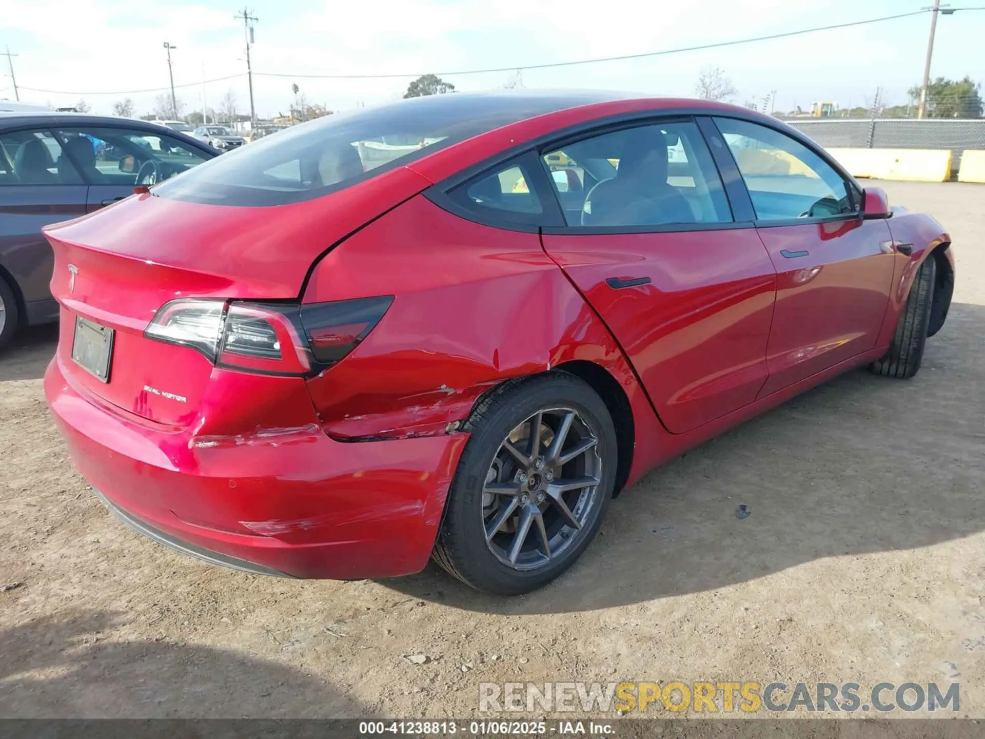 4 Photograph of a damaged car 5YJ3E1EB8MF085854 TESLA MODEL 3 2021