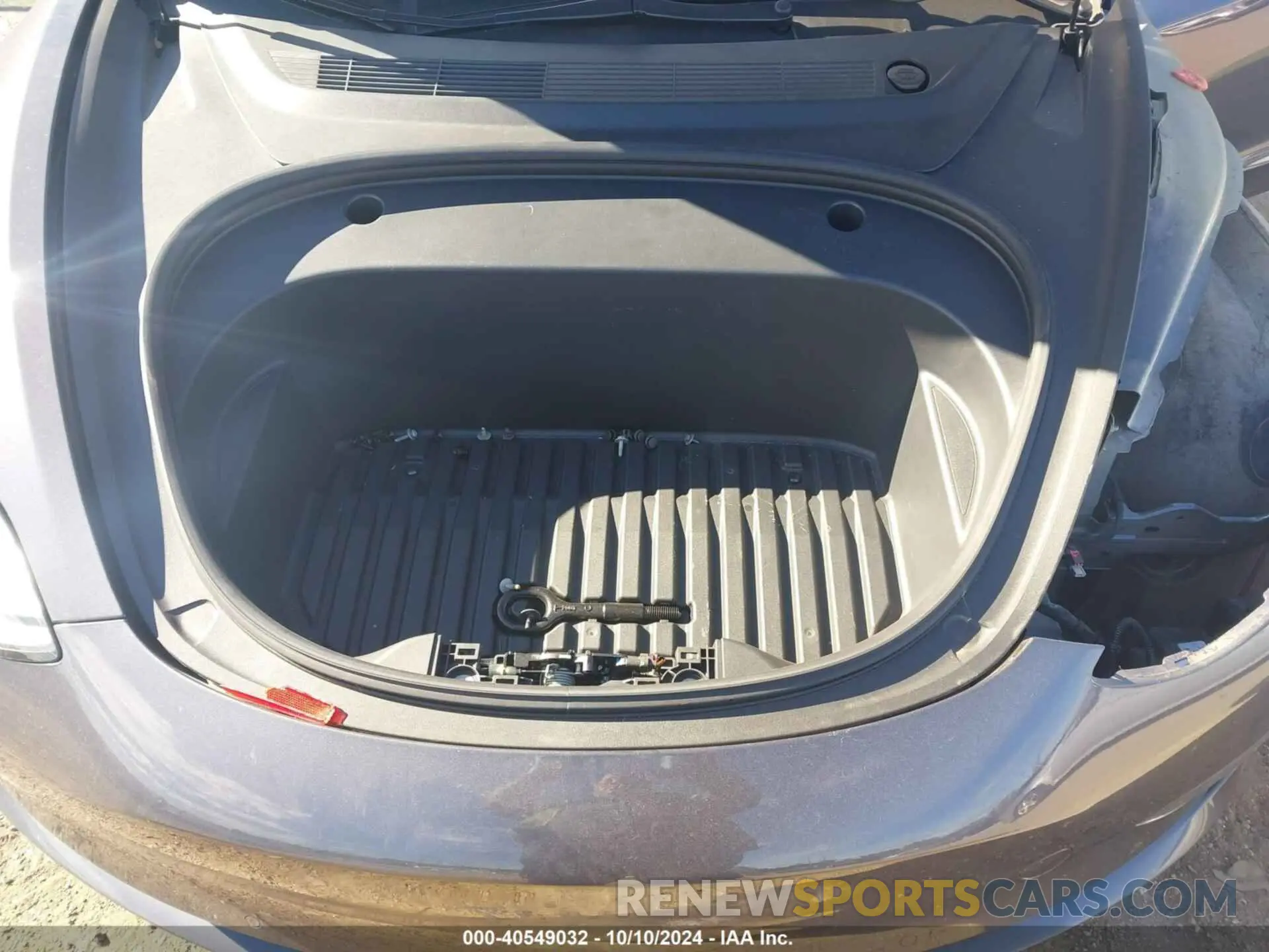 10 Photograph of a damaged car 5YJ3E1EB8MF847886 TESLA MODEL 3 2021