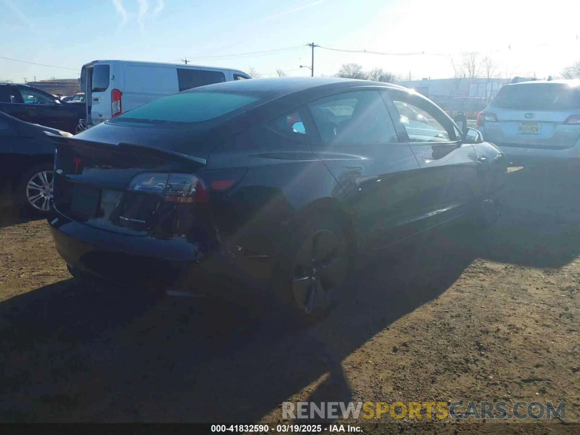 4 Фотография поврежденного автомобиля 5YJ3E1EB8MF855227 TESLA MODEL 3 2021