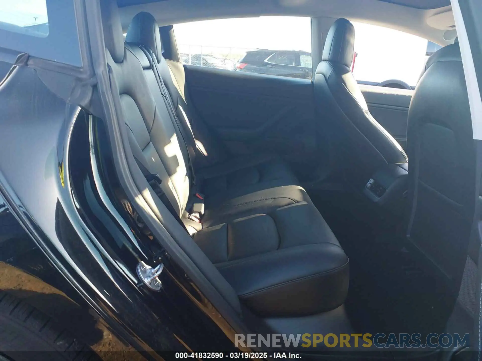 8 Фотография поврежденного автомобиля 5YJ3E1EB8MF855227 TESLA MODEL 3 2021