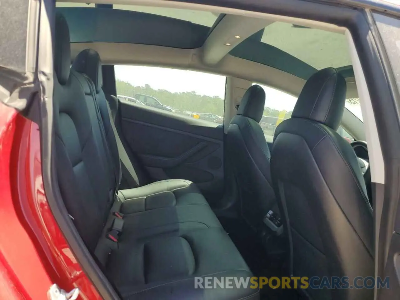 10 Photograph of a damaged car 5YJ3E1EB8MF979773 TESLA MODEL 3 2021