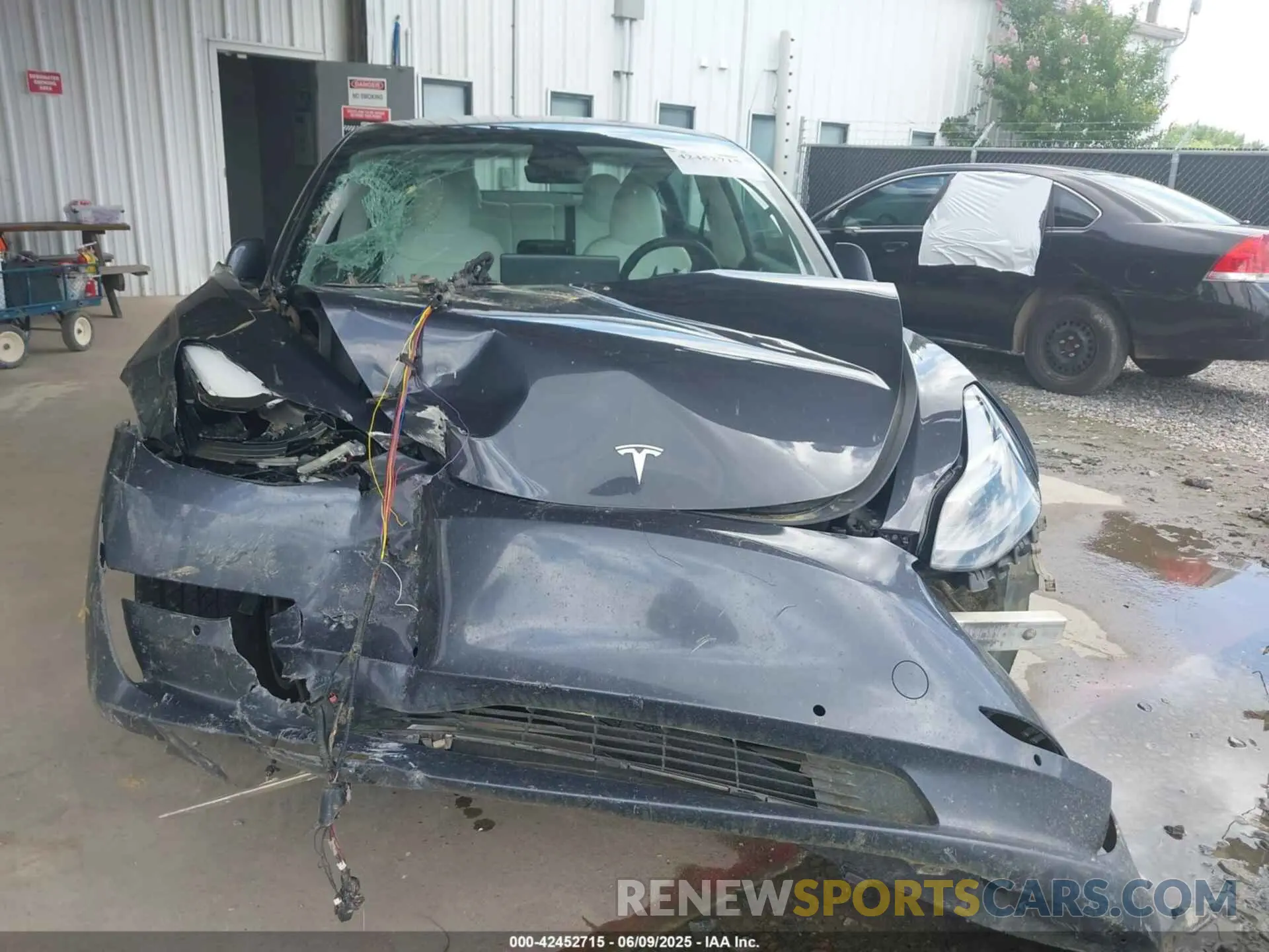 11 Фотография поврежденного автомобиля 5YJ3E1EB8MF980681 TESLA MODEL 3 2021