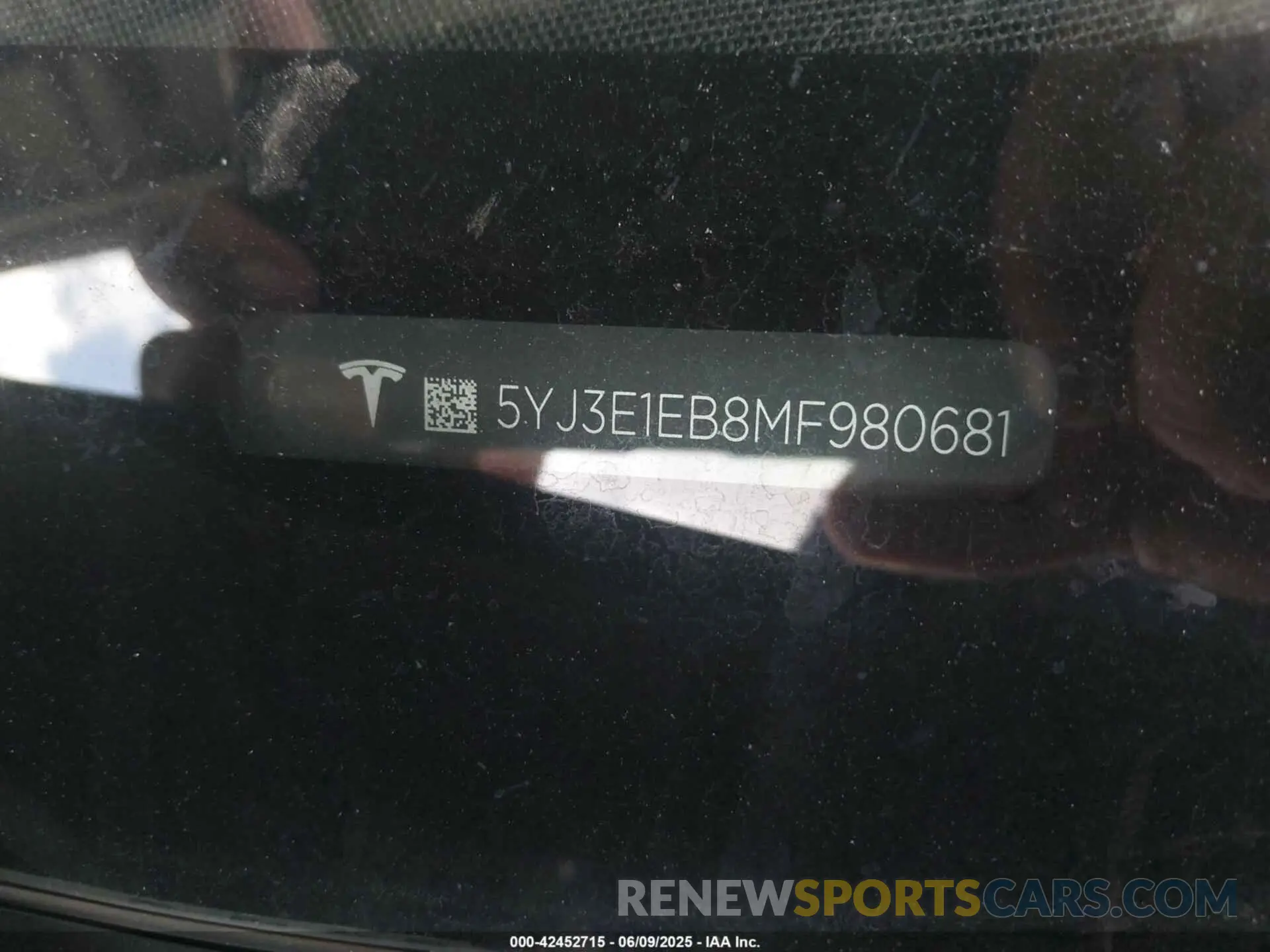 9 Фотография поврежденного автомобиля 5YJ3E1EB8MF980681 TESLA MODEL 3 2021