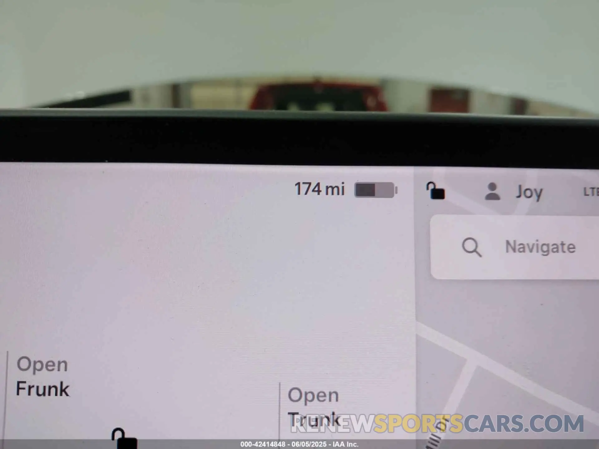 16 Photograph of a damaged car 5YJ3E1EB8MF995908 TESLA MODEL 3 2021