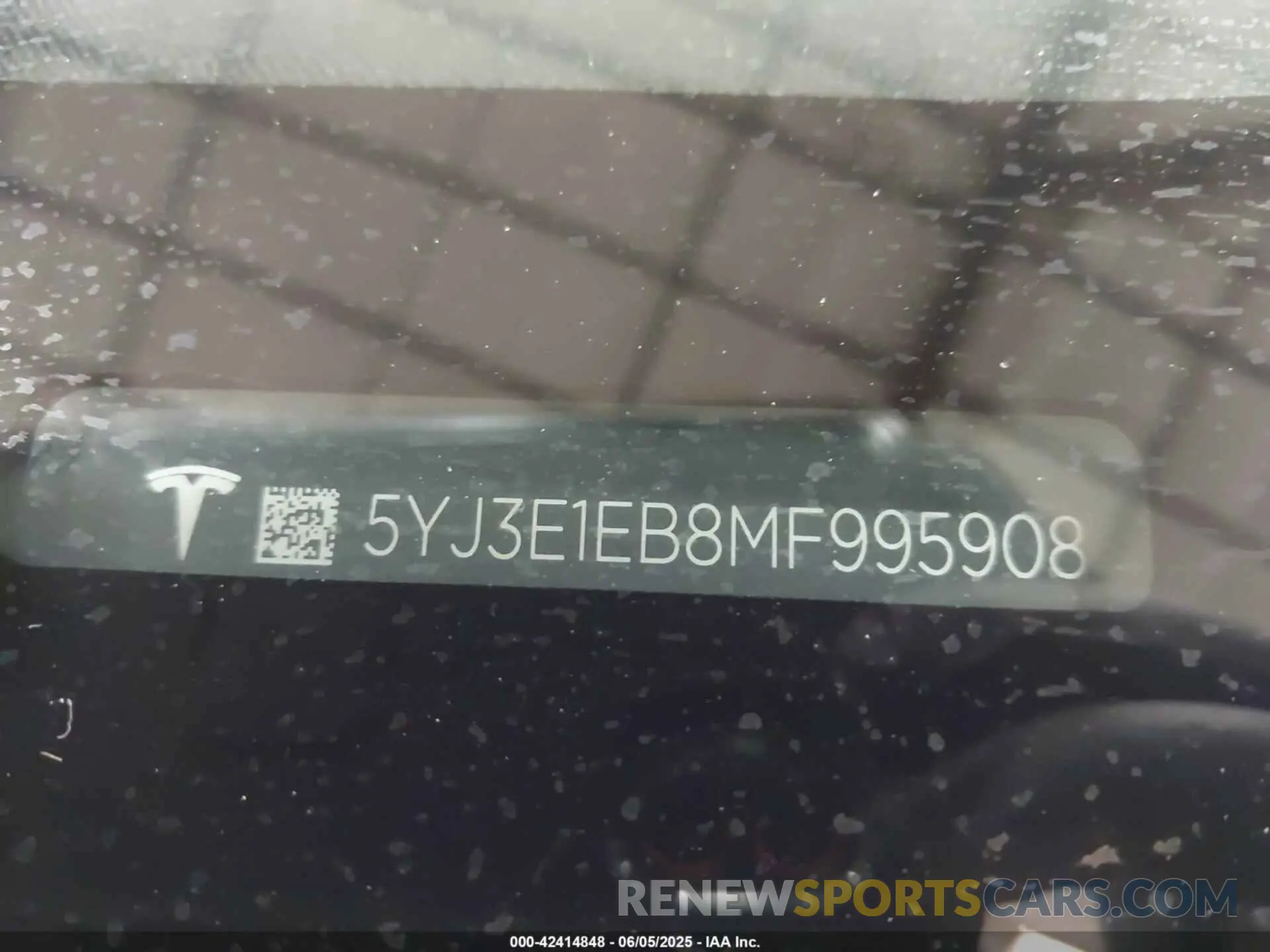 9 Photograph of a damaged car 5YJ3E1EB8MF995908 TESLA MODEL 3 2021