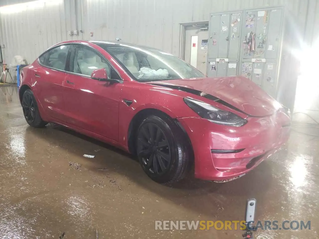 4 Photograph of a damaged car 5YJ3E1EB9MF046321 TESLA MODEL 3 2021