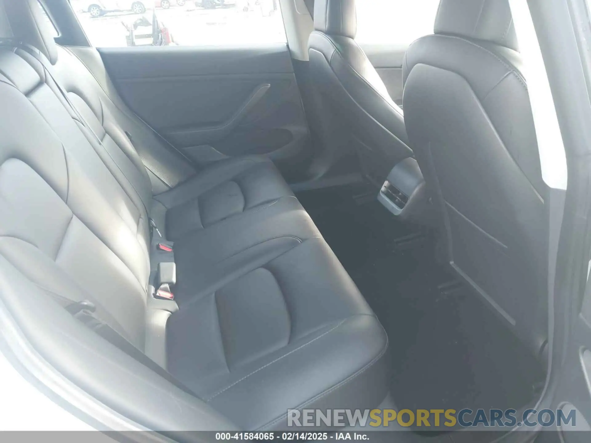8 Photograph of a damaged car 5YJ3E1EB9MF055990 TESLA MODEL 3 2021