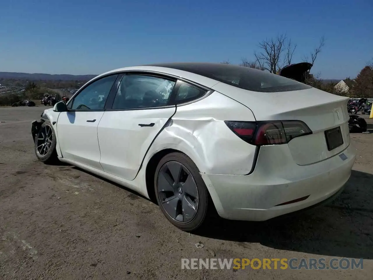 2 Photograph of a damaged car 5YJ3E1EB9MF869685 TESLA MODEL 3 2021