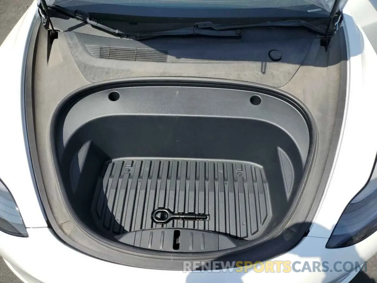 11 Photograph of a damaged car 5YJ3E1EB9MF879035 TESLA MODEL 3 2021
