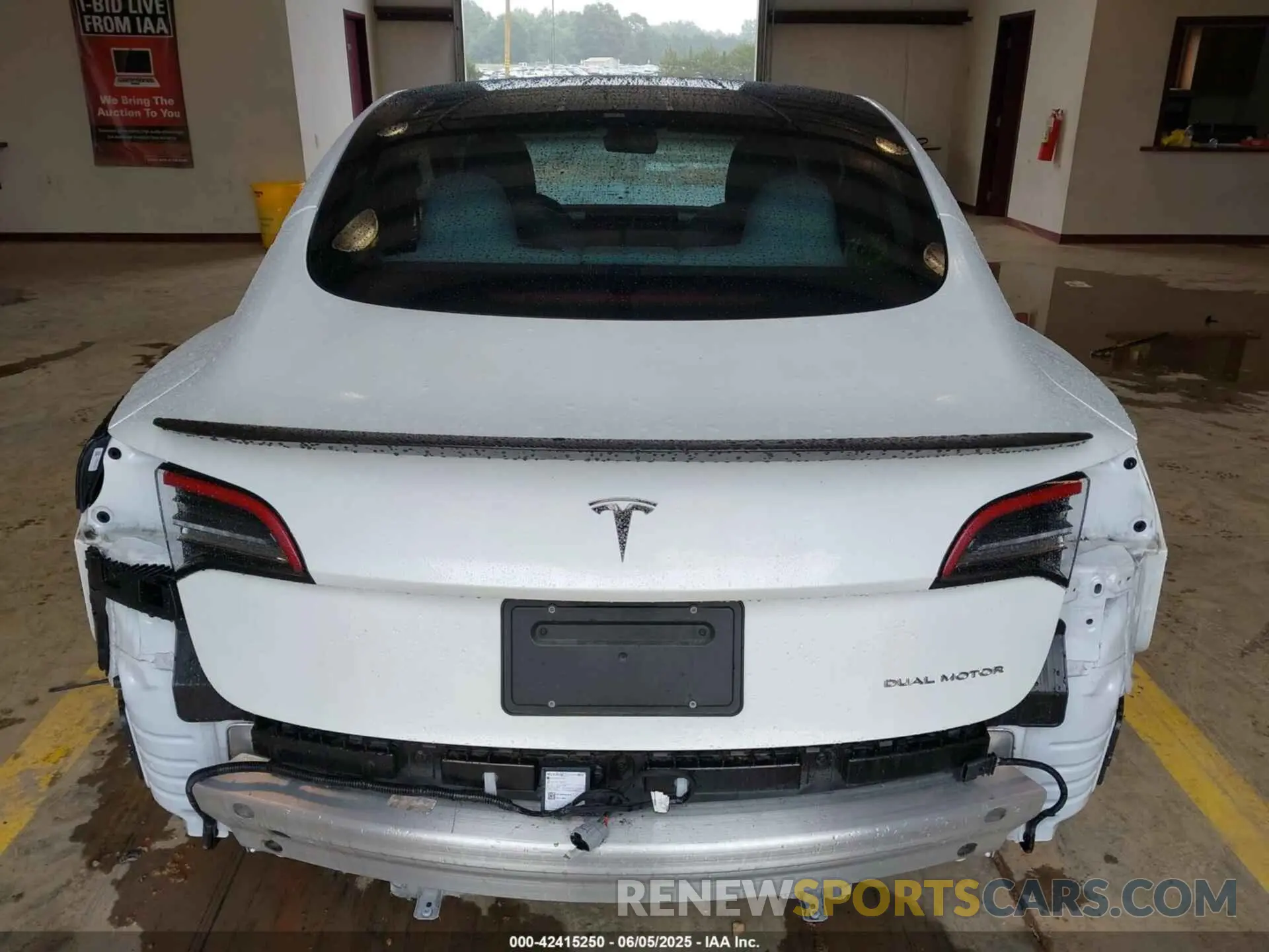 15 Фотография поврежденного автомобиля 5YJ3E1EB9MF903382 TESLA MODEL 3 2021