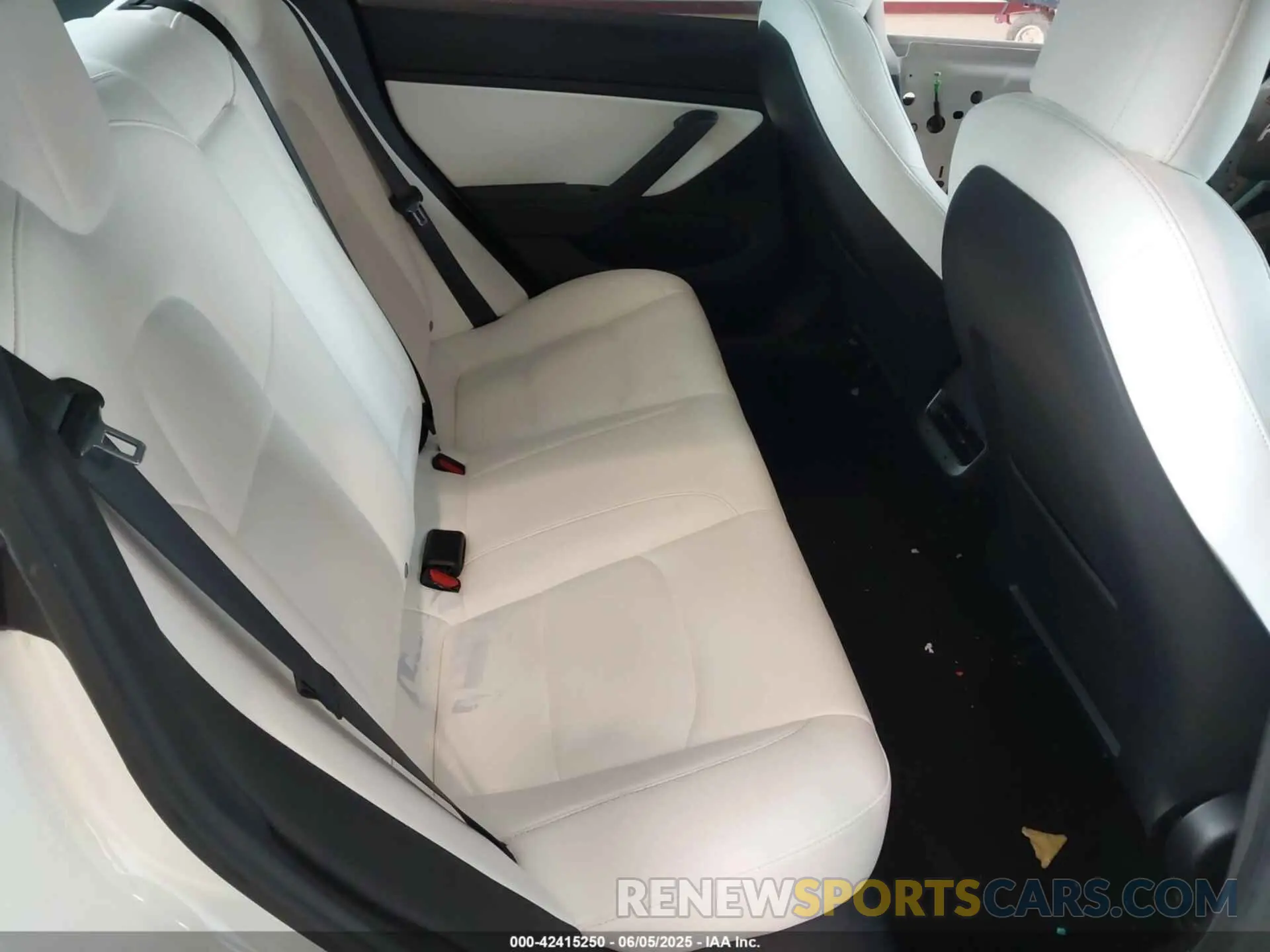 8 Фотография поврежденного автомобиля 5YJ3E1EB9MF903382 TESLA MODEL 3 2021