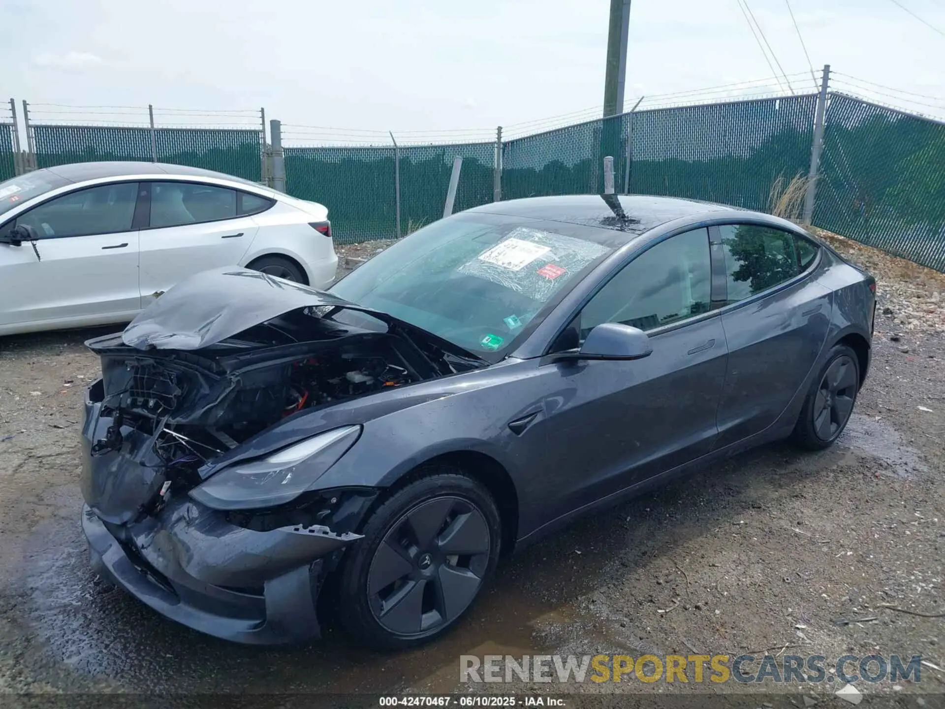 2 Photograph of a damaged car 5YJ3E1EB9MF924698 TESLA MODEL 3 2021