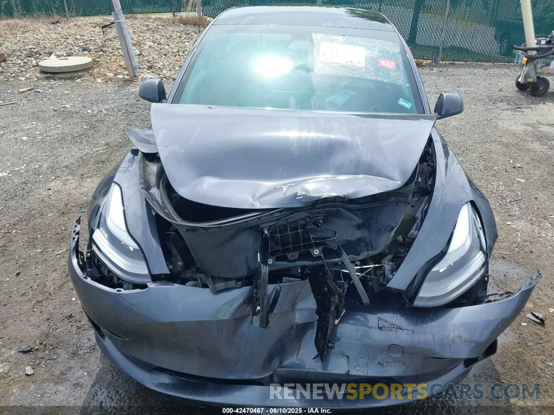 6 Photograph of a damaged car 5YJ3E1EB9MF924698 TESLA MODEL 3 2021