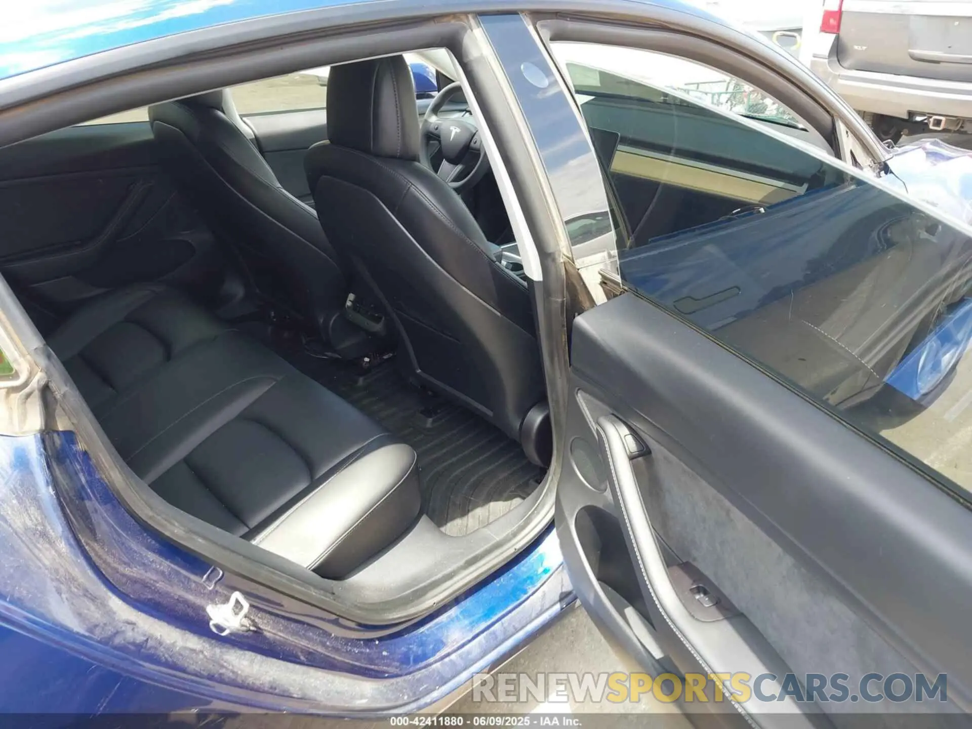 8 Фотография поврежденного автомобиля 5YJ3E1EB9MF974887 TESLA MODEL 3 2021