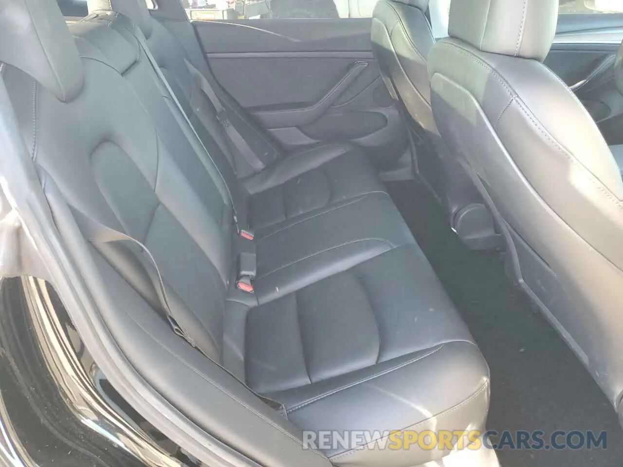 11 Photograph of a damaged car 5YJ3E1EBXMF002473 TESLA MODEL 3 2021
