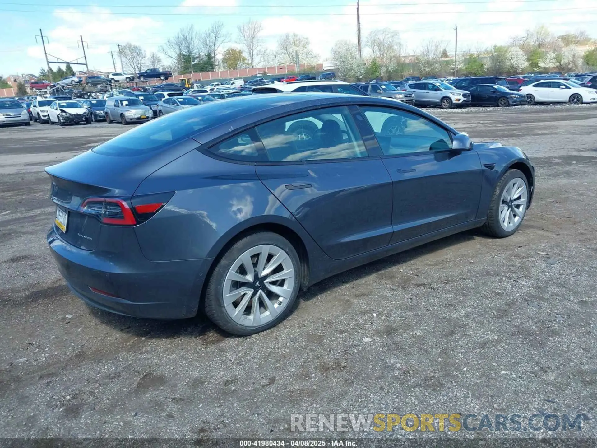 4 Photograph of a damaged car 5YJ3E1EBXMF036171 TESLA MODEL 3 2021