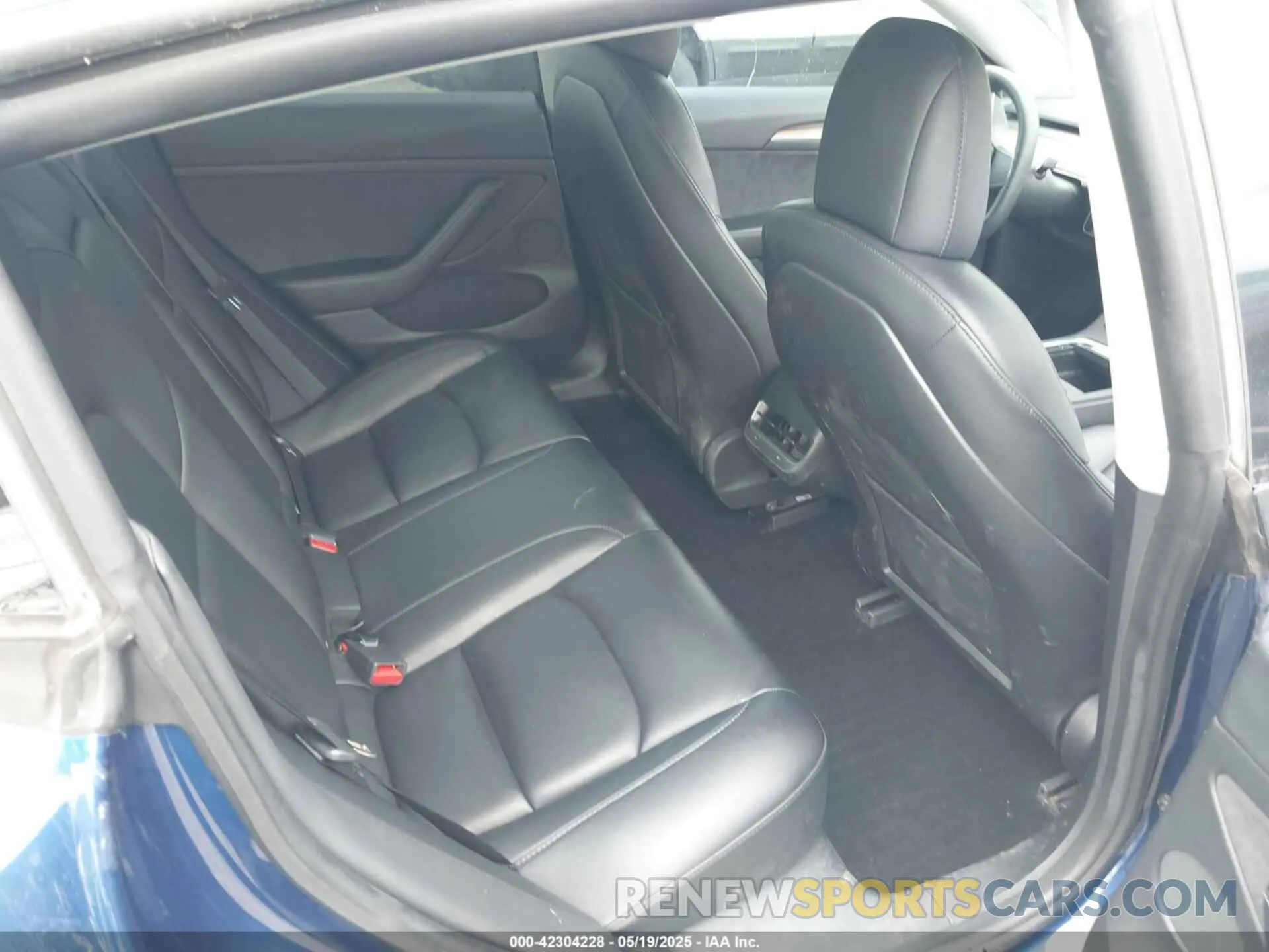 8 Фотография поврежденного автомобиля 5YJ3E1EBXMF054945 TESLA MODEL 3 2021