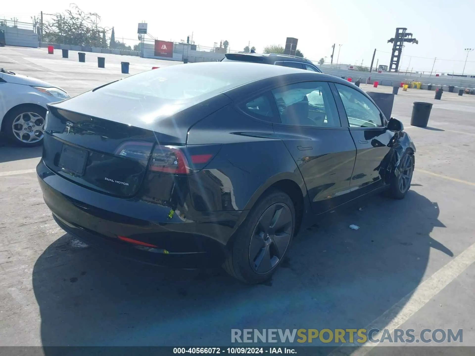 4 Фотография поврежденного автомобиля 5YJ3E1EBXMF065511 TESLA MODEL 3 2021
