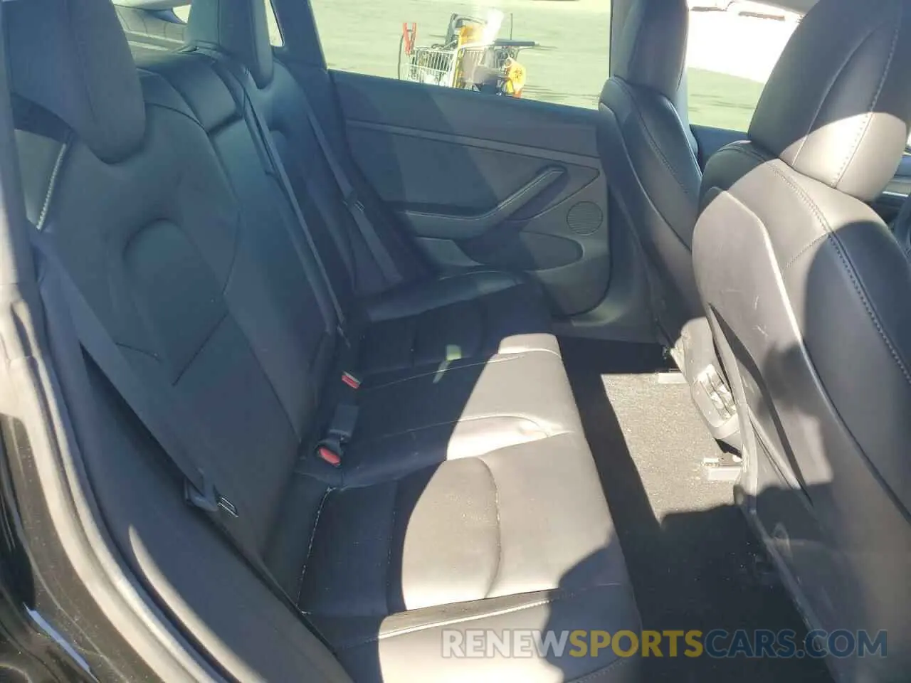 11 Photograph of a damaged car 5YJ3E1EBXMF088495 TESLA MODEL 3 2021