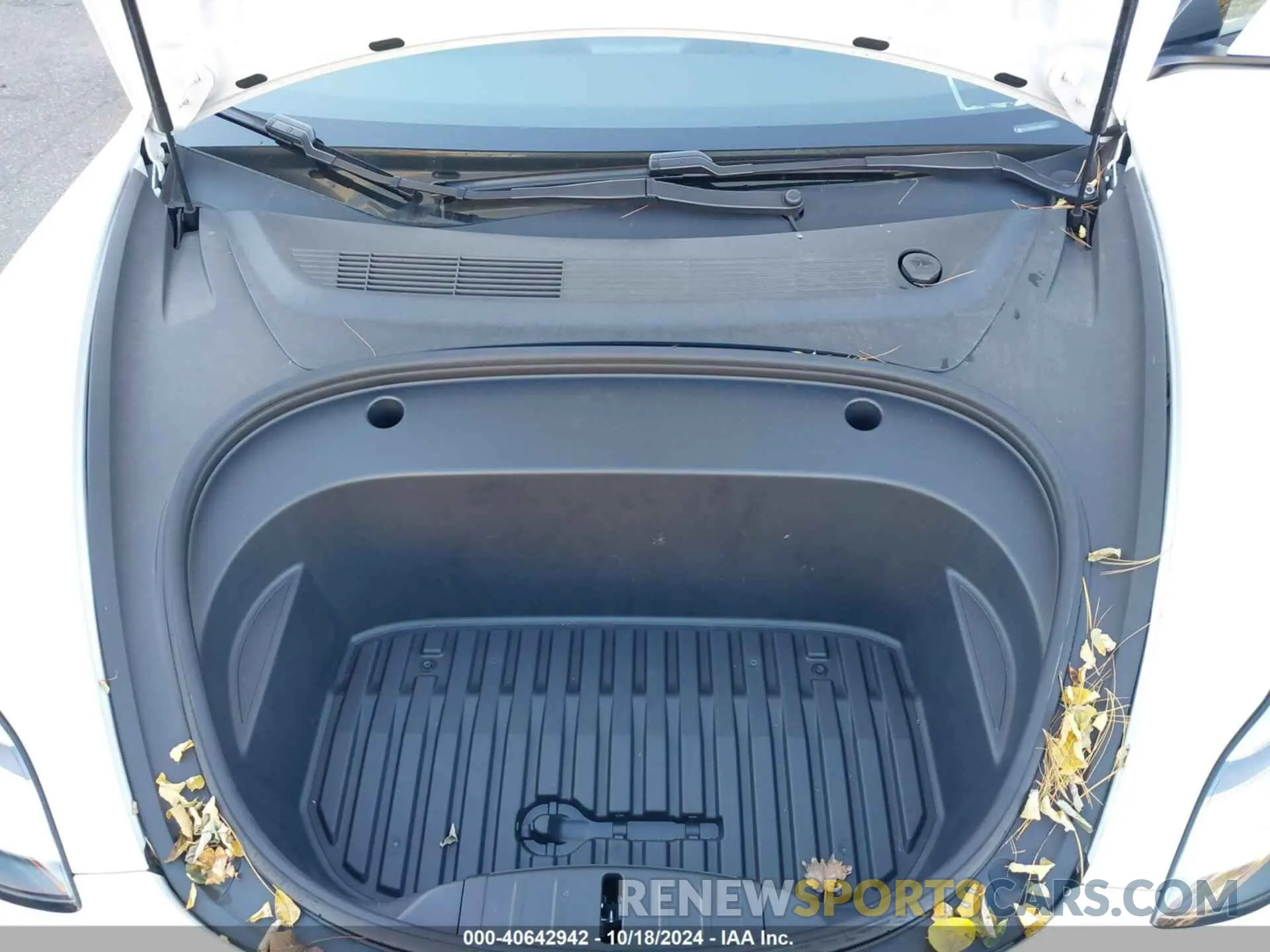 10 Photograph of a damaged car 5YJ3E1EBXMF855729 TESLA MODEL 3 2021