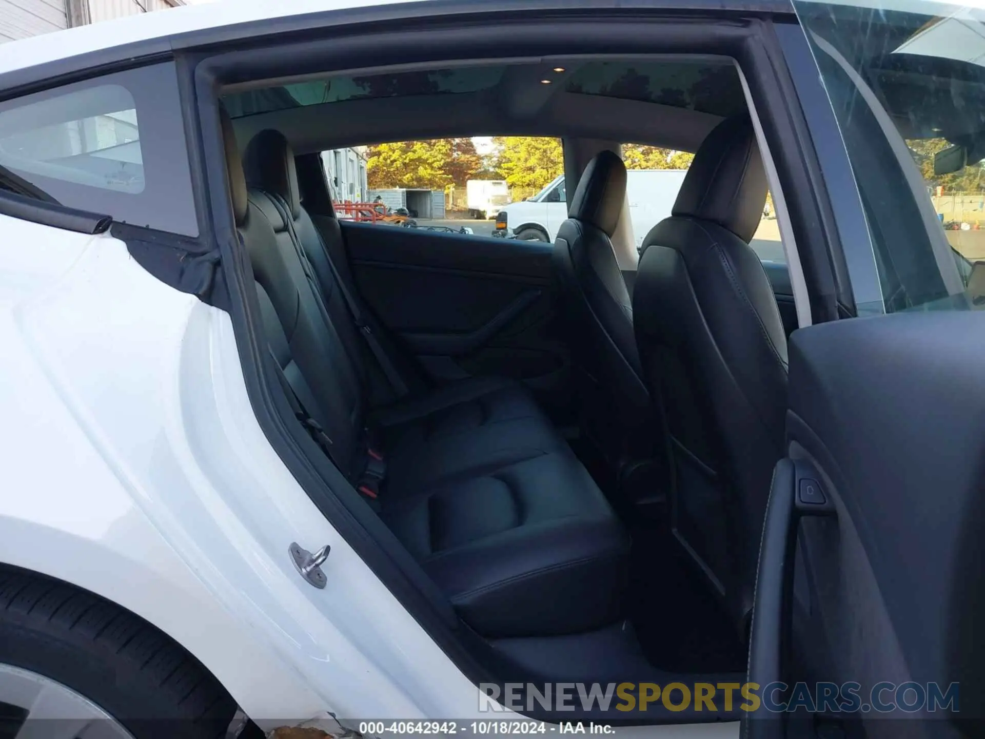 8 Photograph of a damaged car 5YJ3E1EBXMF855729 TESLA MODEL 3 2021
