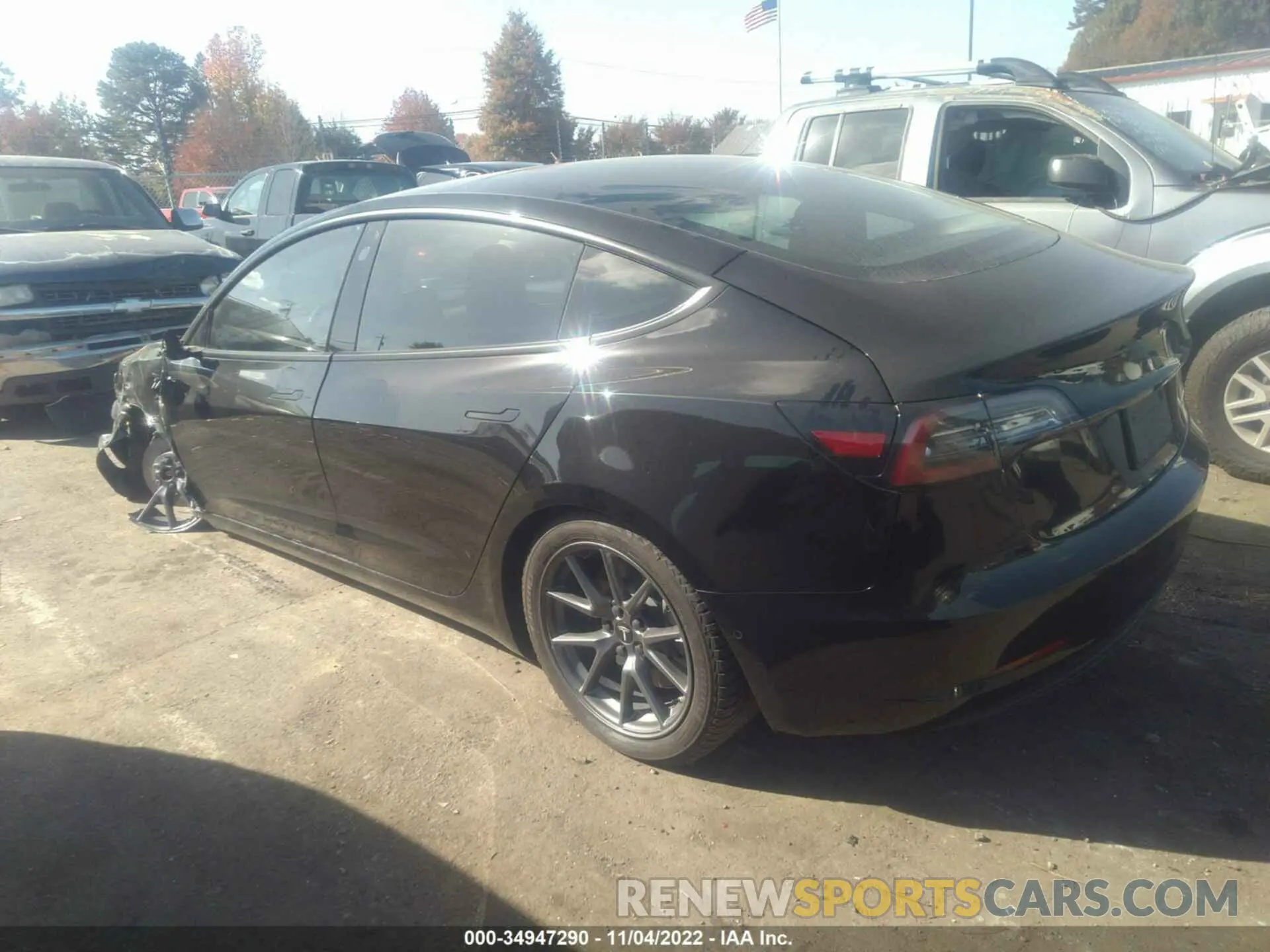 3 Photograph of a damaged car 5YJ3E1EBXMF915590 TESLA MODEL 3 2021