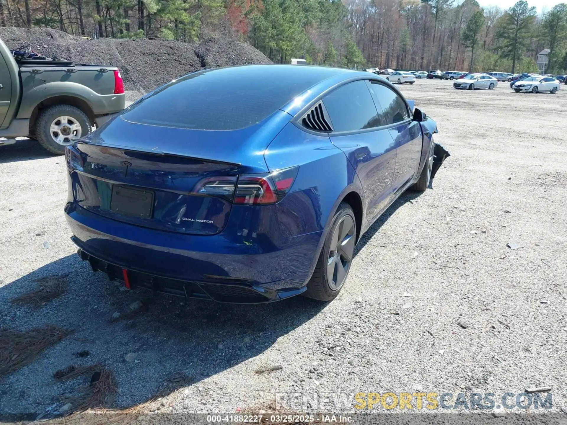 4 Фотография поврежденного автомобиля 5YJ3E1EBXMF961145 TESLA MODEL 3 2021