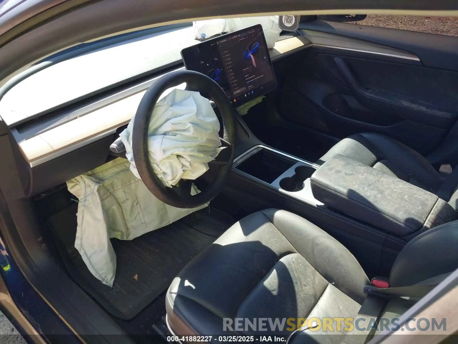 5 Фотография поврежденного автомобиля 5YJ3E1EBXMF961145 TESLA MODEL 3 2021
