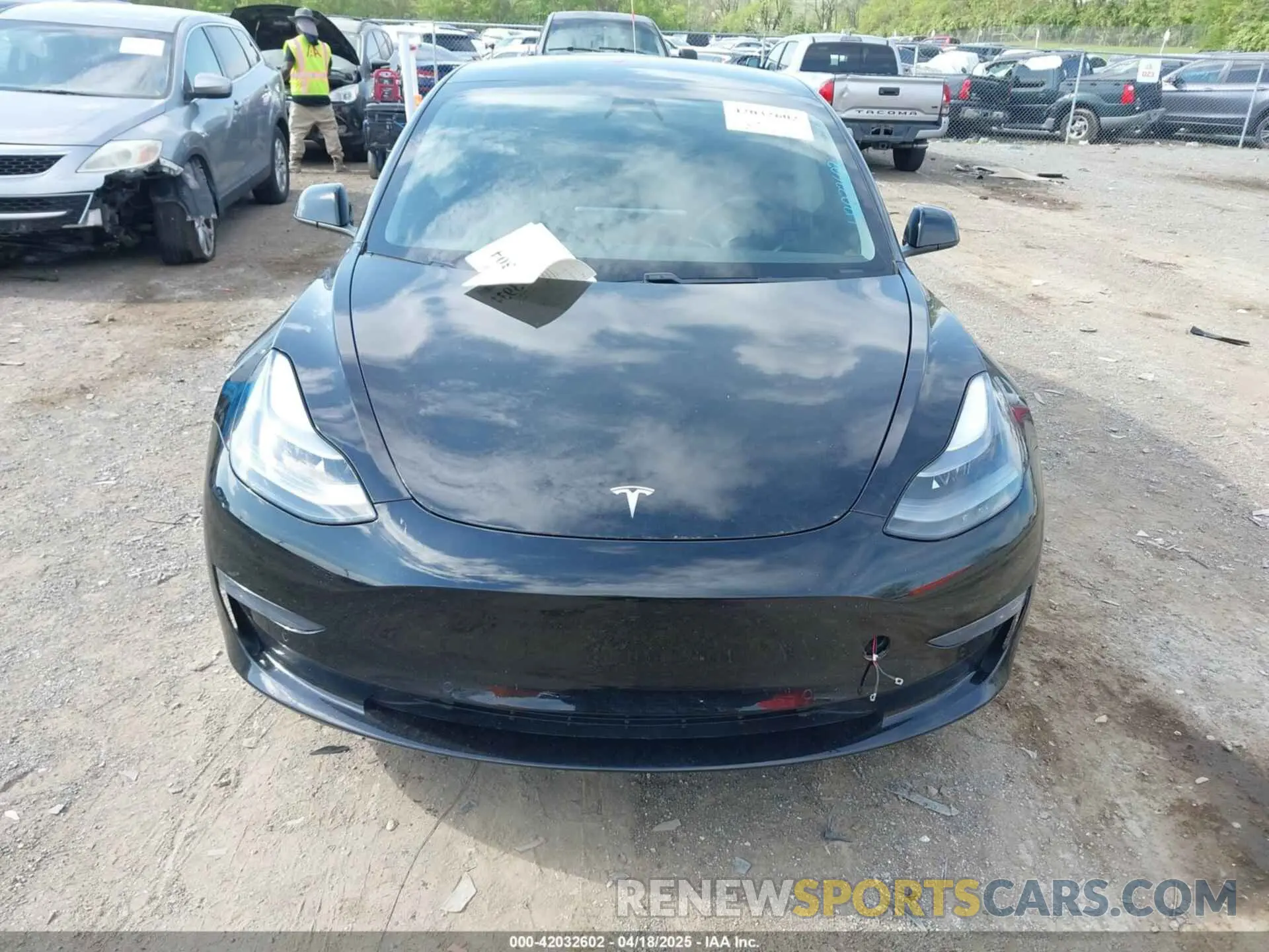 11 Фотография поврежденного автомобиля 5YJ3E1EBXMF974946 TESLA MODEL 3 2021