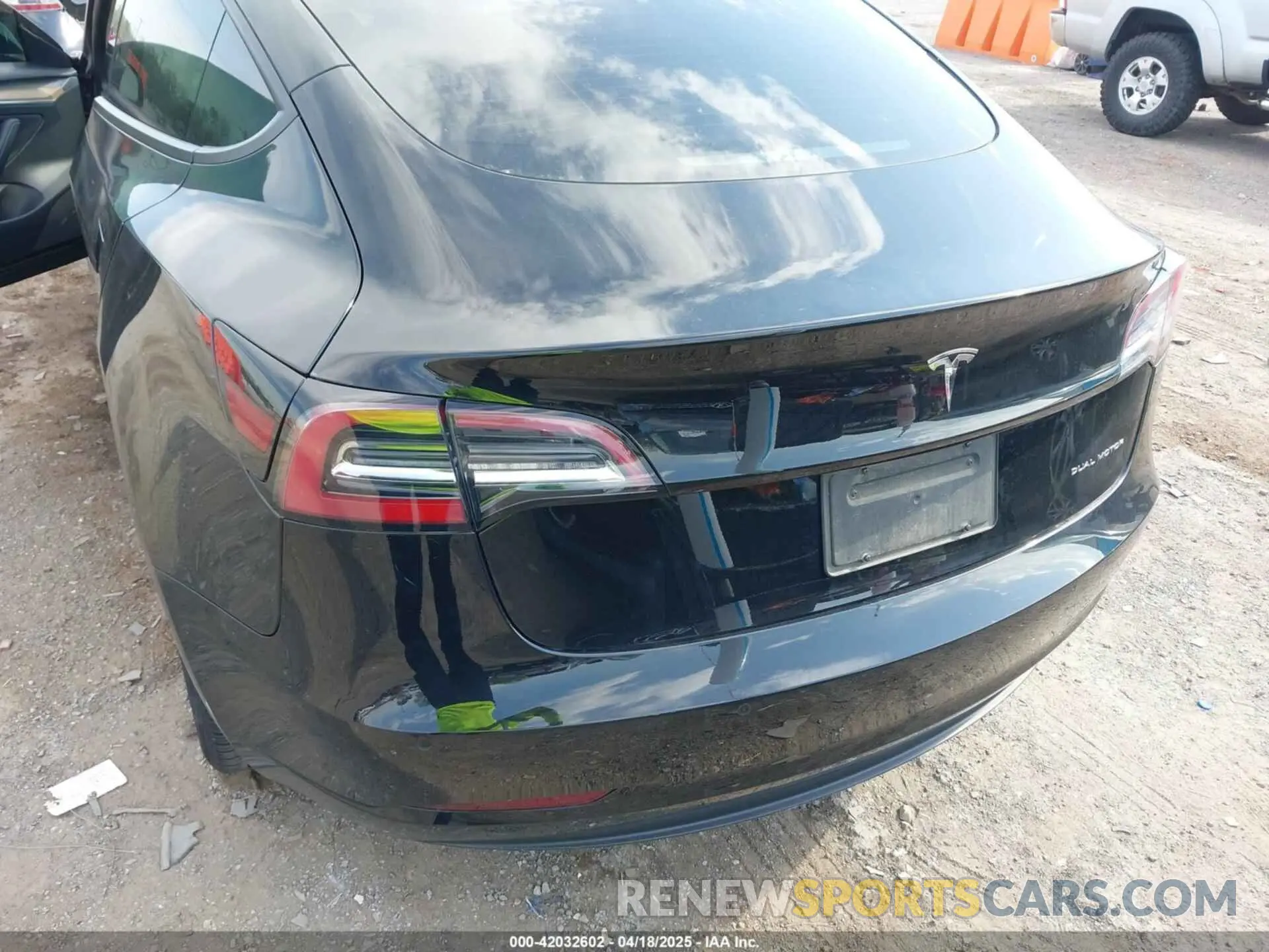6 Фотография поврежденного автомобиля 5YJ3E1EBXMF974946 TESLA MODEL 3 2021