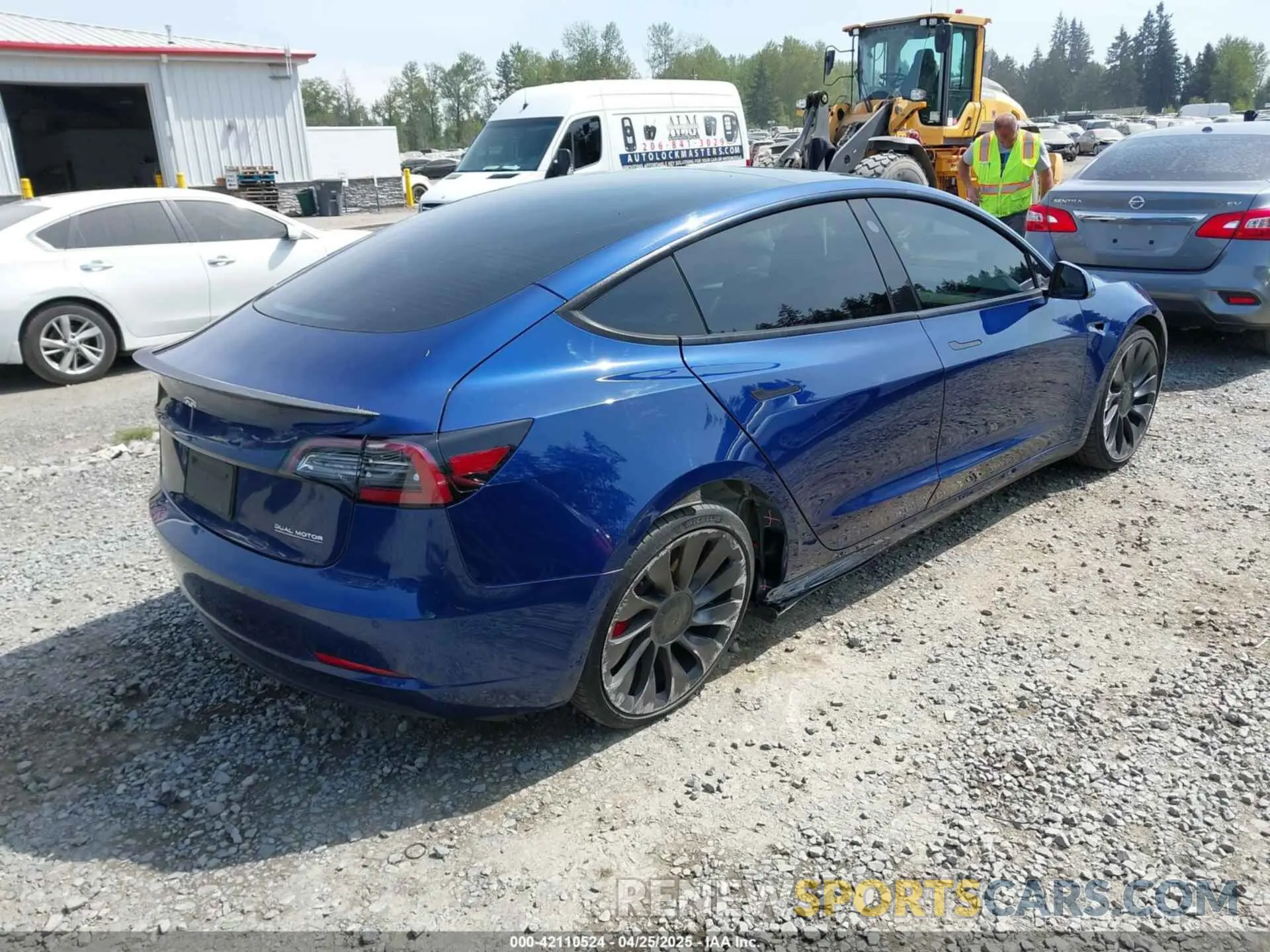 4 Фотография поврежденного автомобиля 5YJ3E1EC1MF000961 TESLA MODEL 3 2021