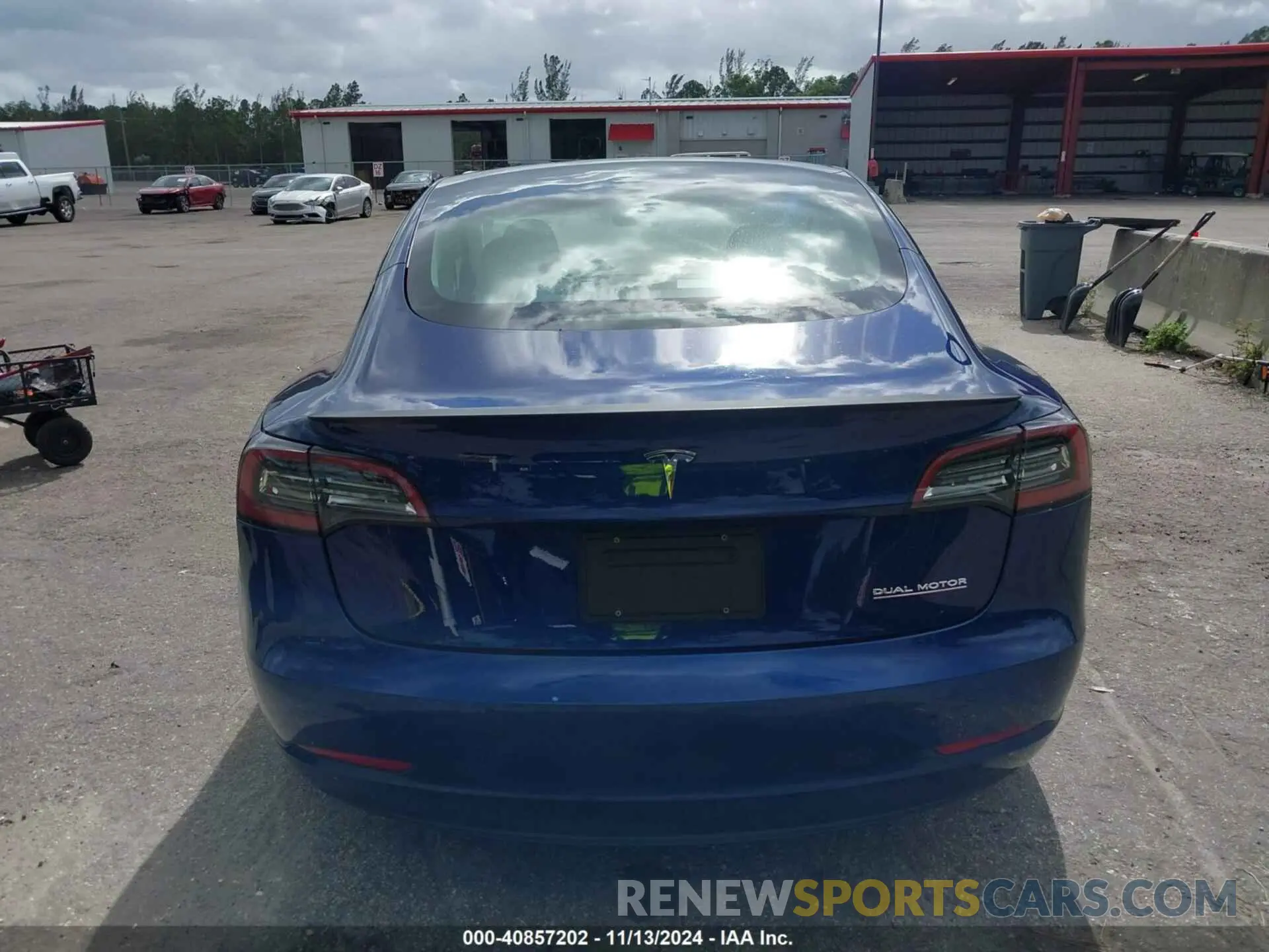 16 Фотография поврежденного автомобиля 5YJ3E1EC1MF919276 TESLA MODEL 3 2021