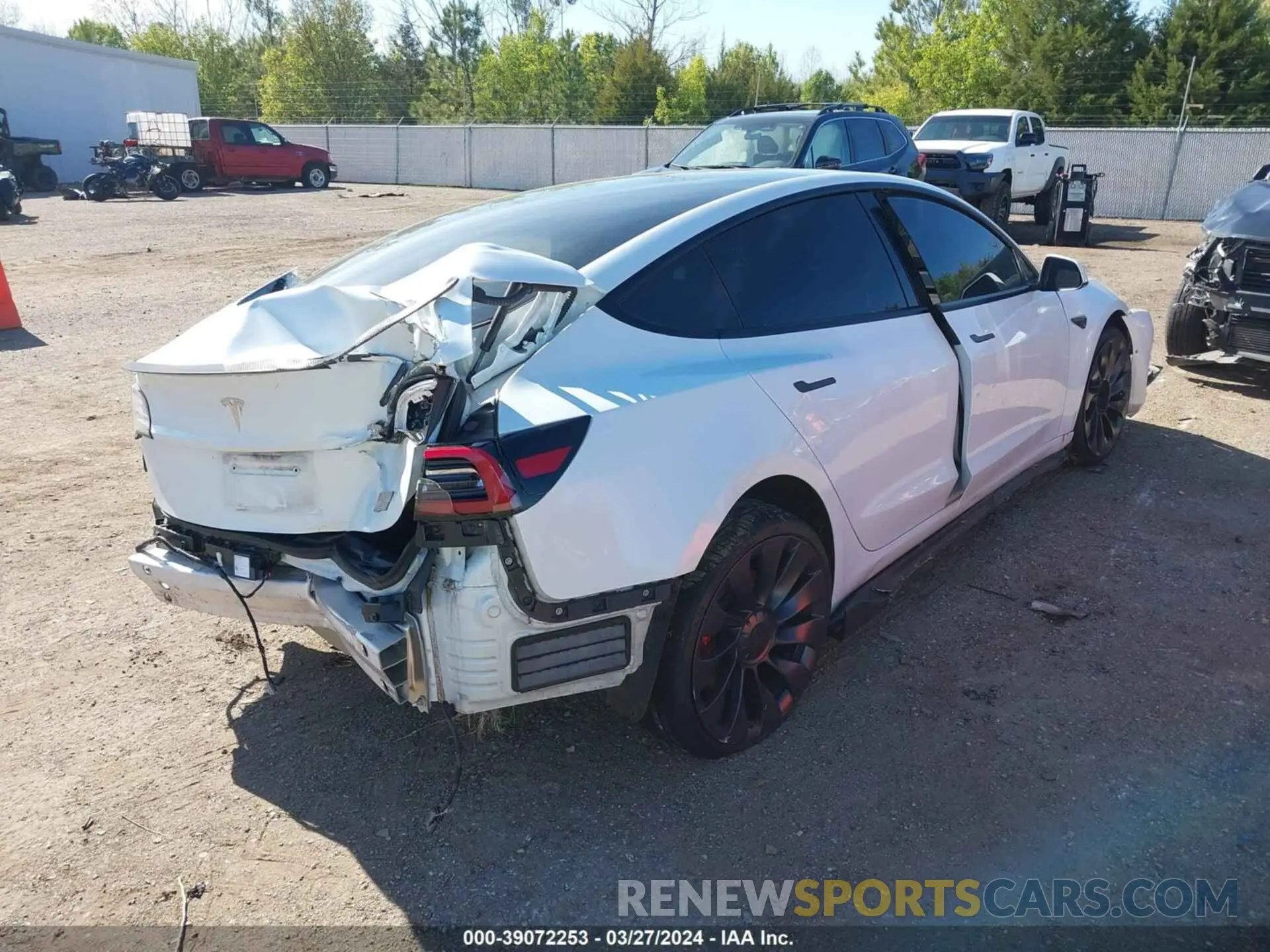 4 Photograph of a damaged car 5YJ3E1EC3MF850039 TESLA MODEL 3 2021