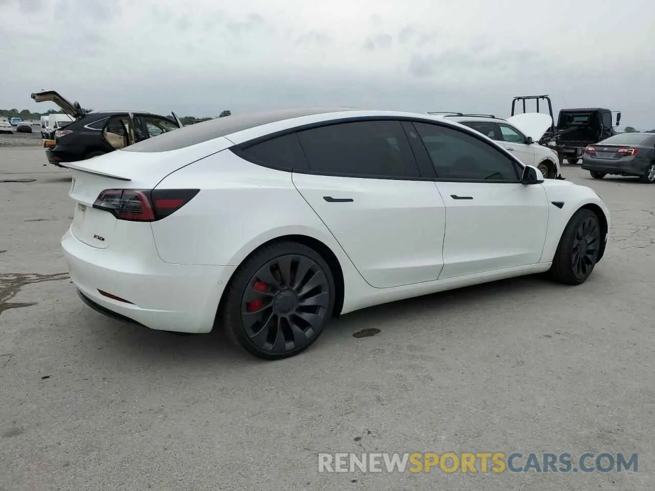 3 Photograph of a damaged car 5YJ3E1EC3MF984923 TESLA MODEL 3 2021