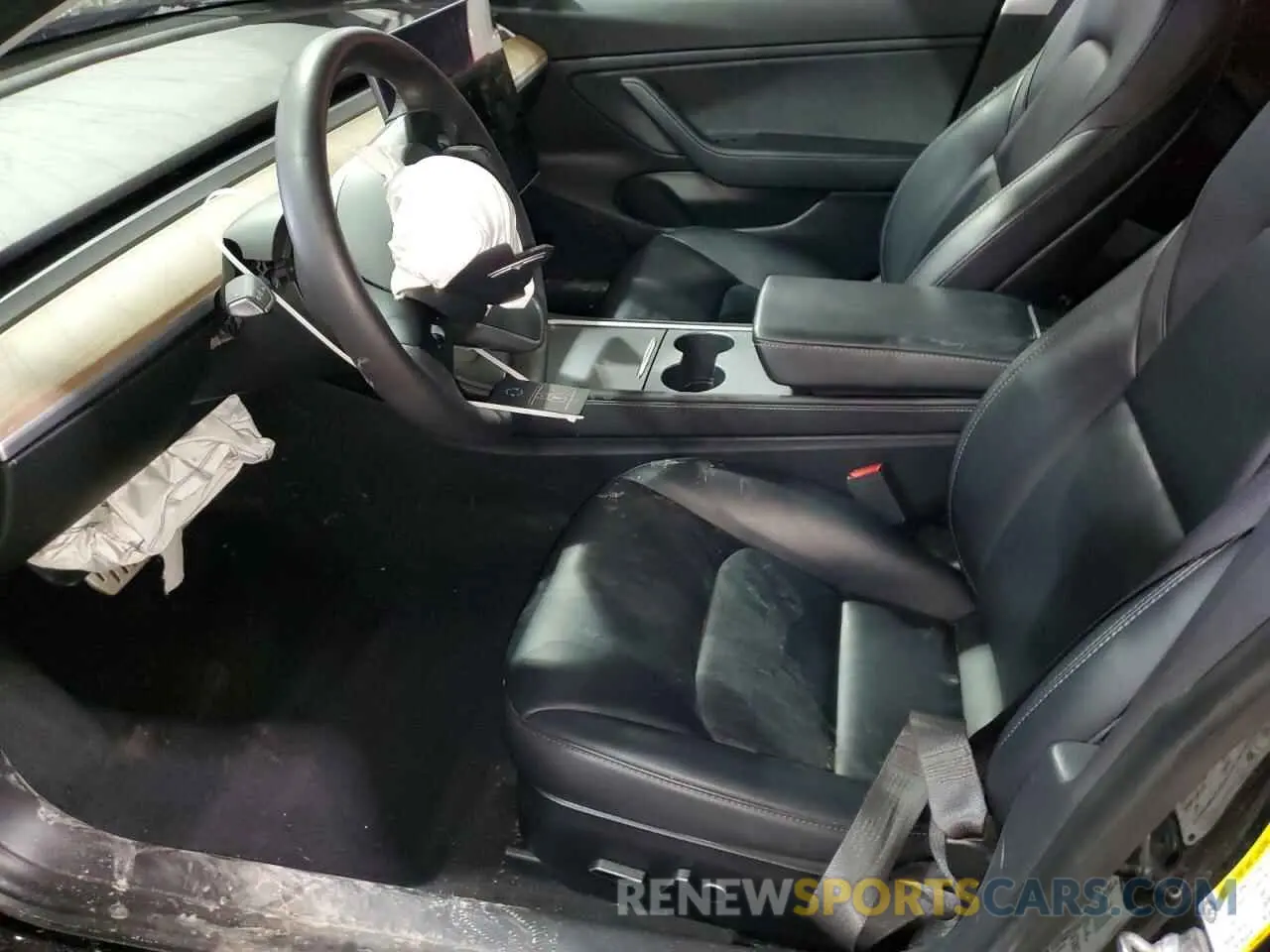 7 Photograph of a damaged car 5YJ3E1EC4MF925430 TESLA MODEL 3 2021