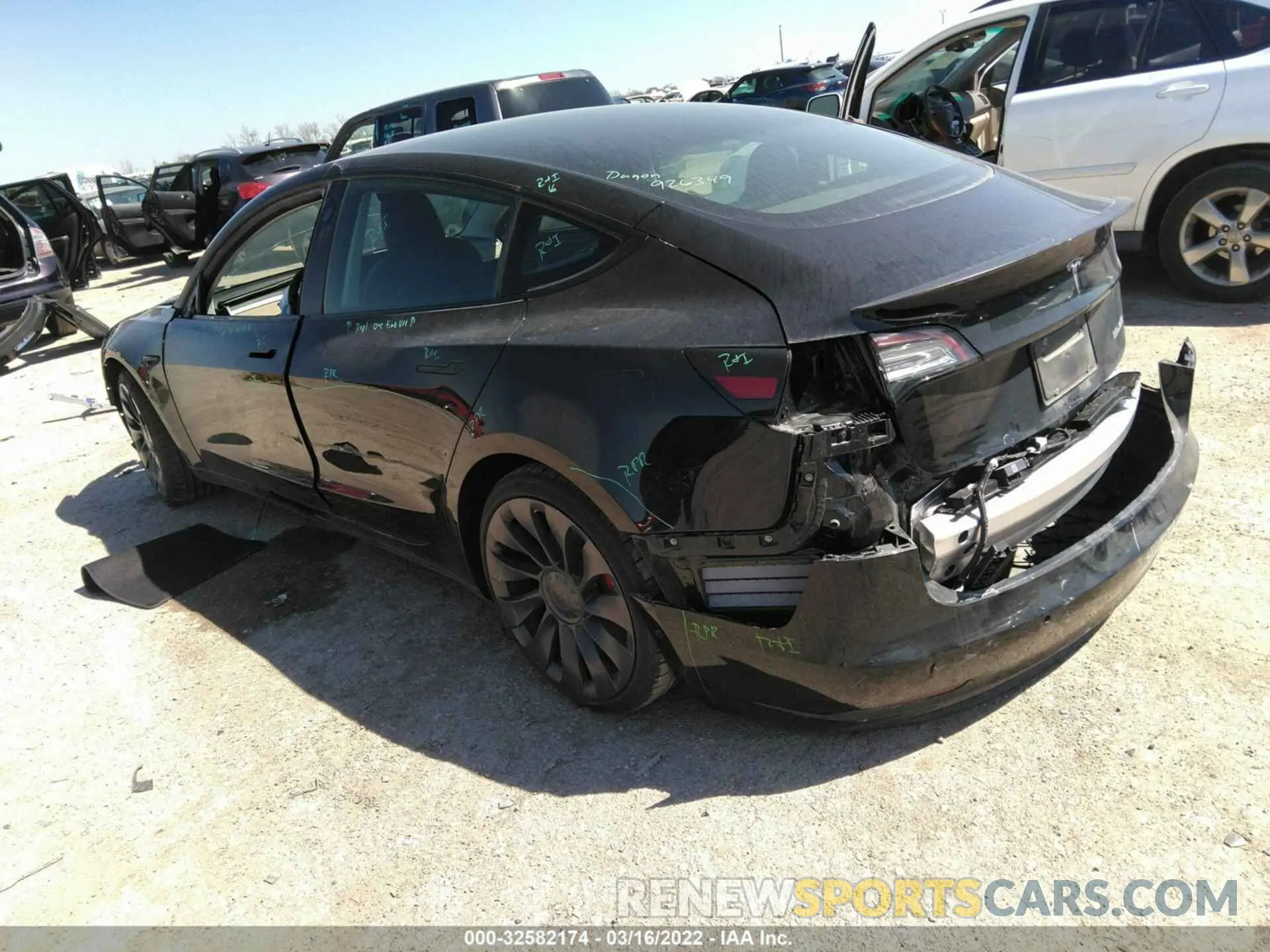 3 Photograph of a damaged car 5YJ3E1EC4MF926349 TESLA MODEL 3 2021
