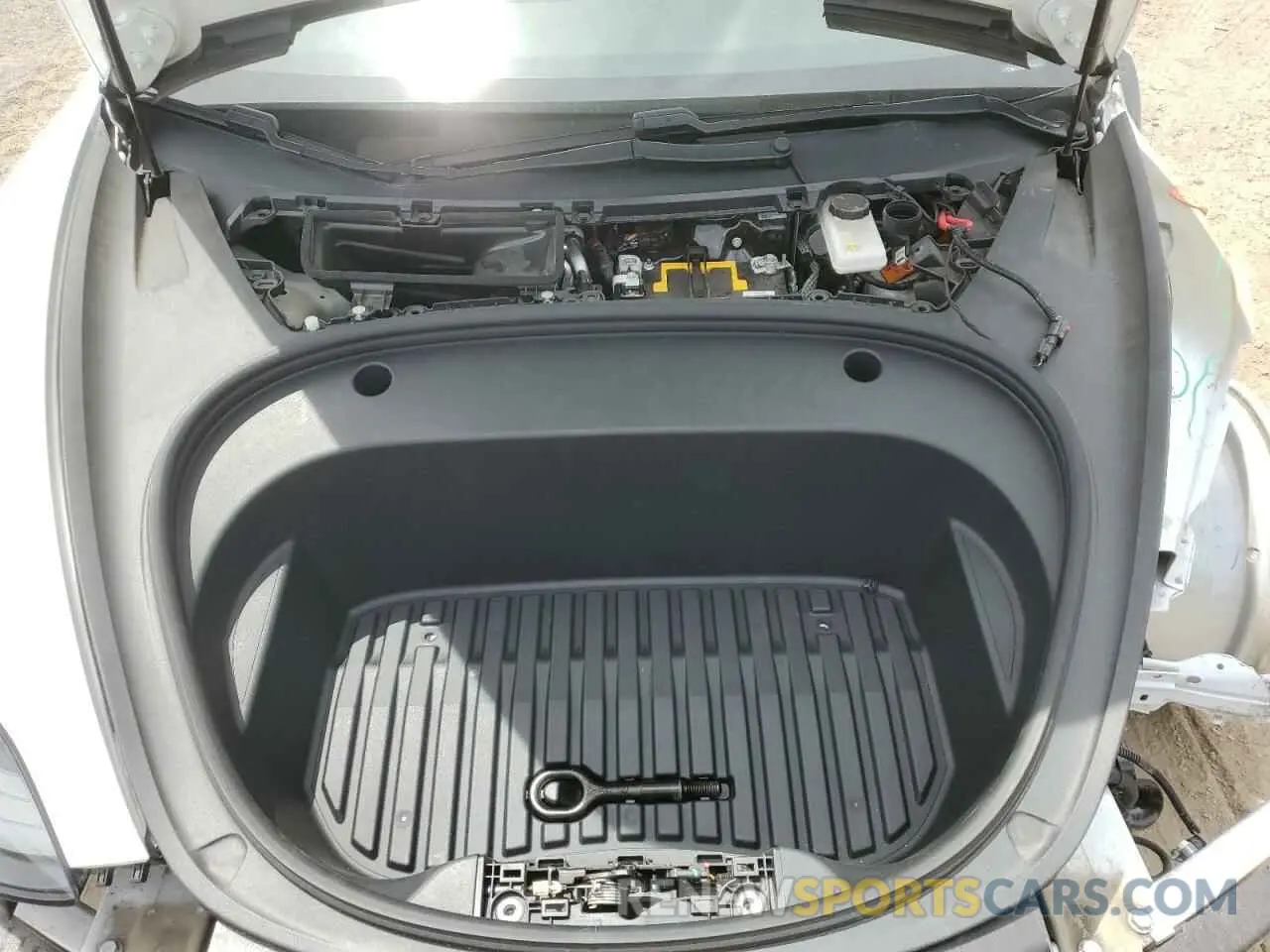 11 Photograph of a damaged car 5YJ3E1EC5MF015740 TESLA MODEL 3 2021