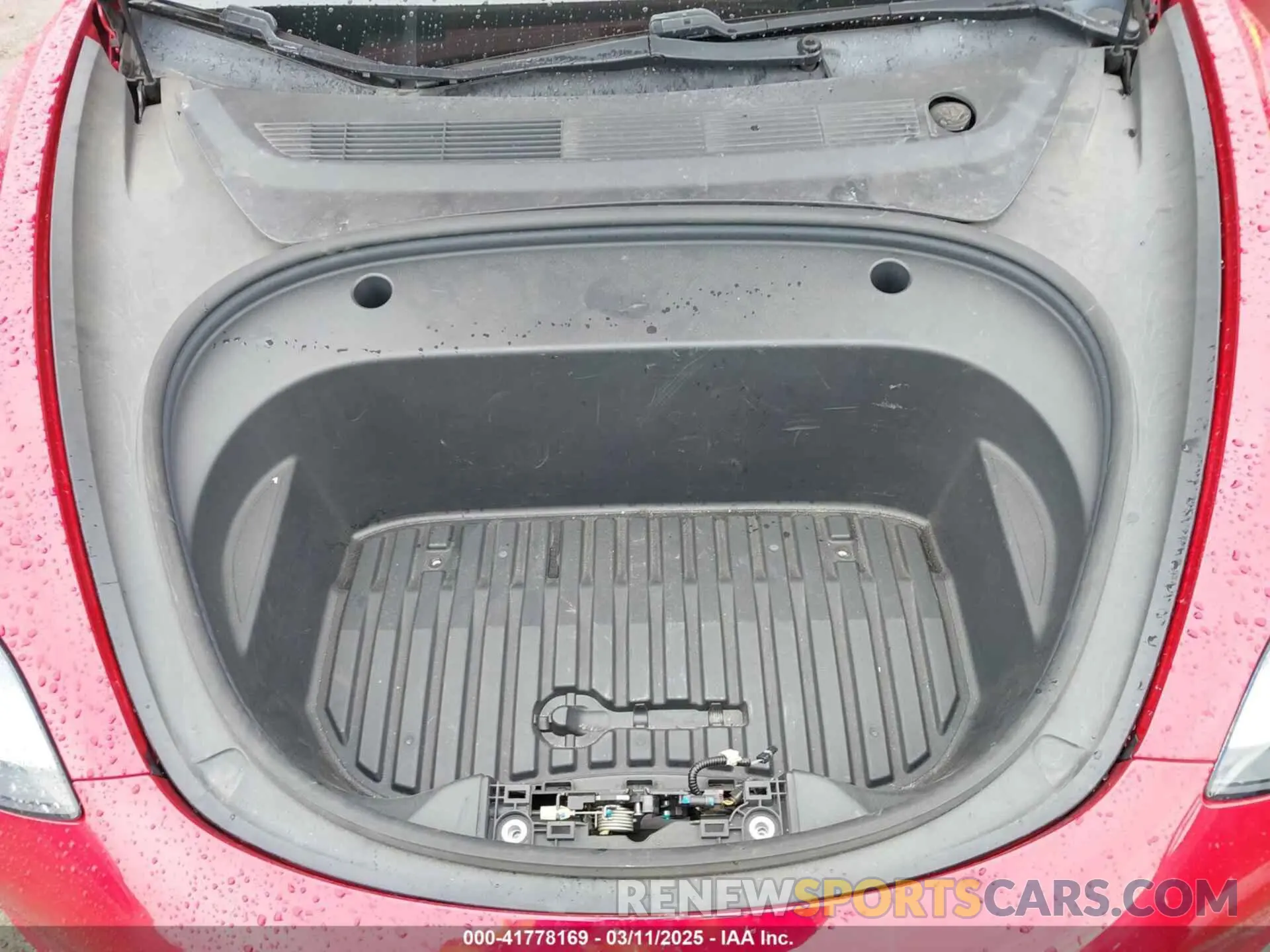 10 Фотография поврежденного автомобиля 5YJ3E1EC5MF050598 TESLA MODEL 3 2021