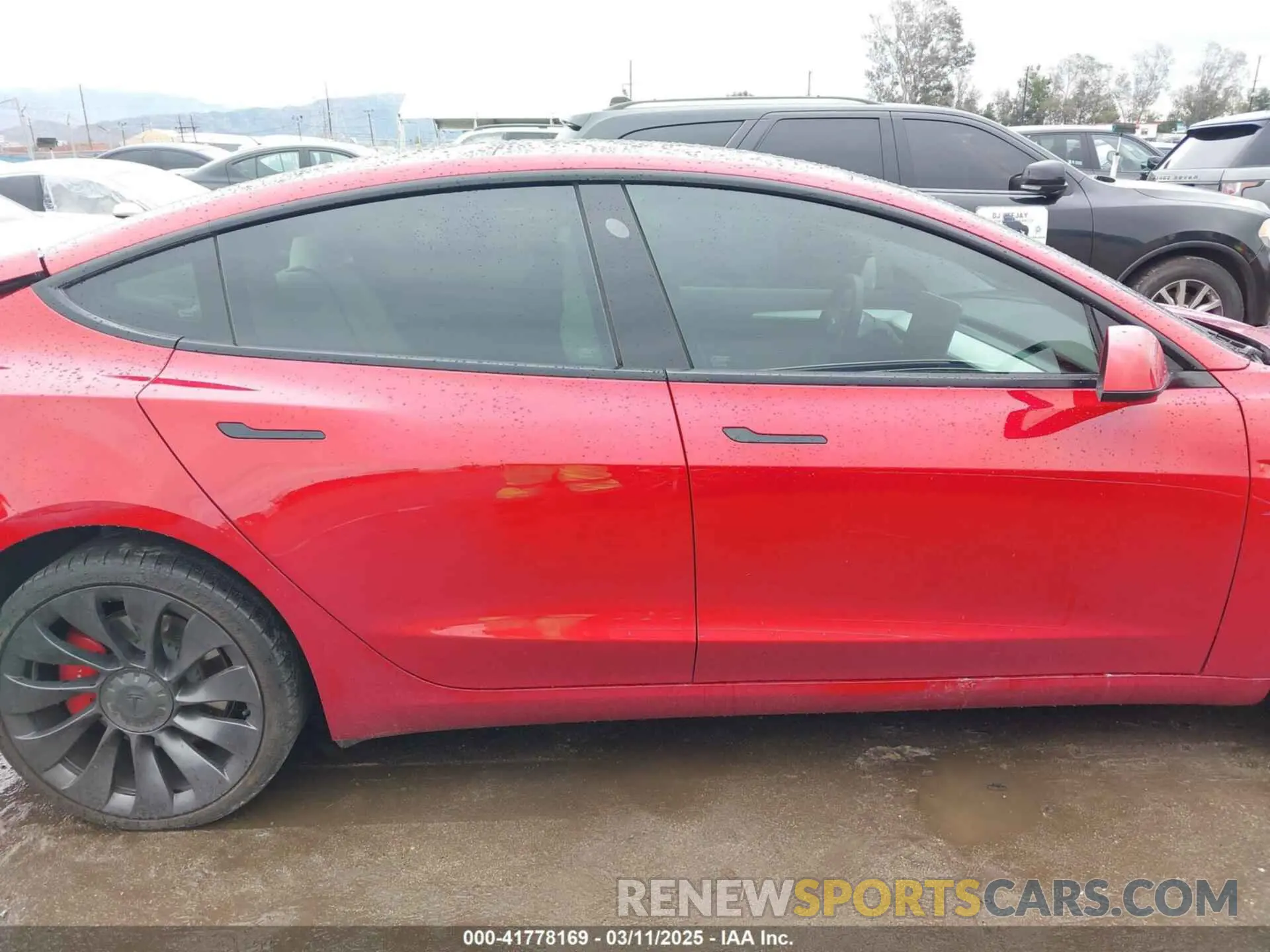 13 Фотография поврежденного автомобиля 5YJ3E1EC5MF050598 TESLA MODEL 3 2021