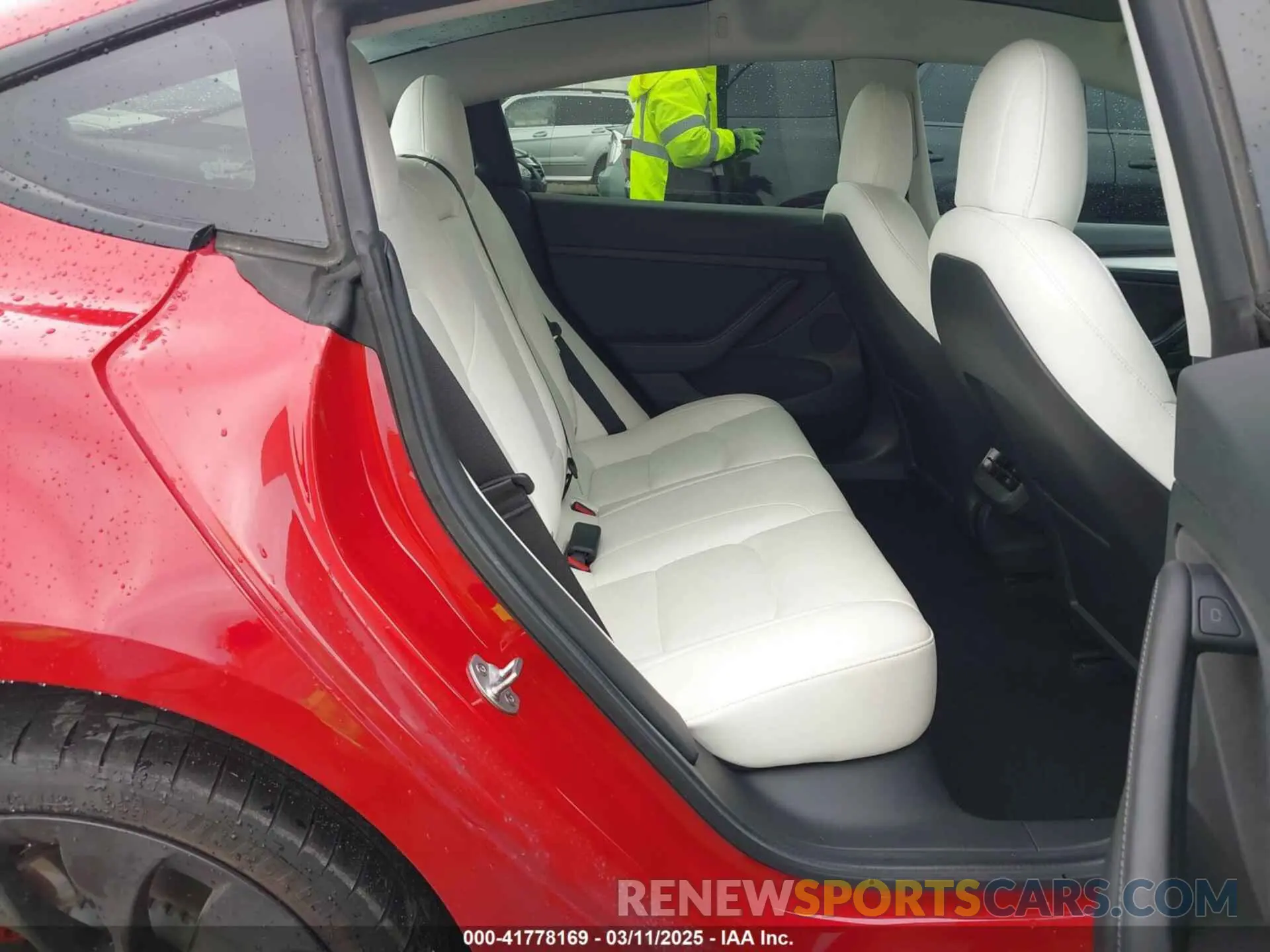 8 Фотография поврежденного автомобиля 5YJ3E1EC5MF050598 TESLA MODEL 3 2021