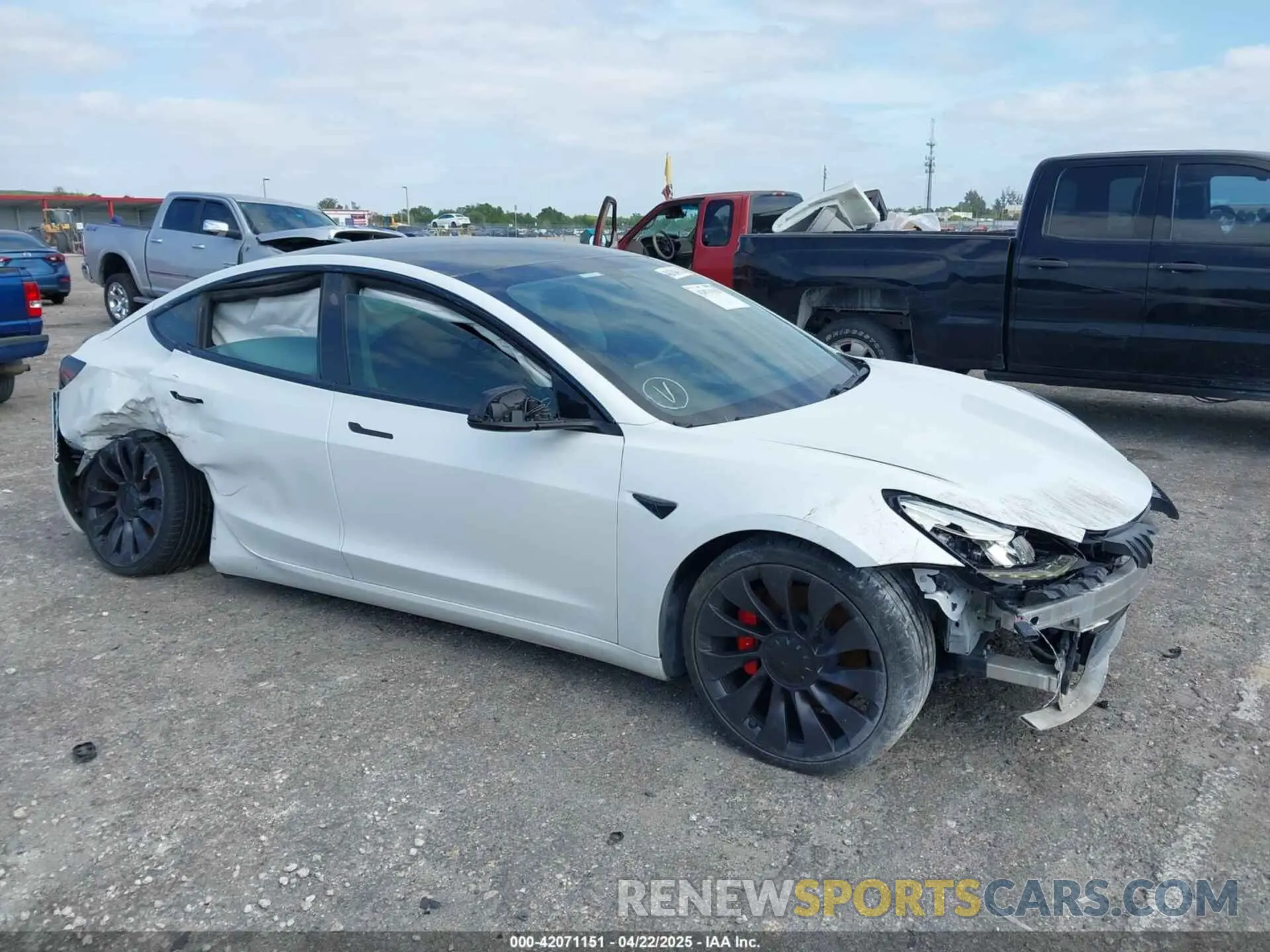 1 Photograph of a damaged car 5YJ3E1EC5MF984891 TESLA MODEL 3 2021
