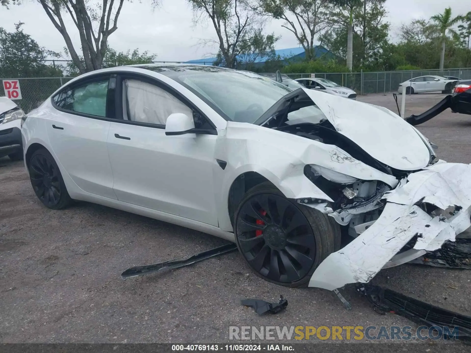 1 Photograph of a damaged car 5YJ3E1EC6MF991056 TESLA MODEL 3 2021