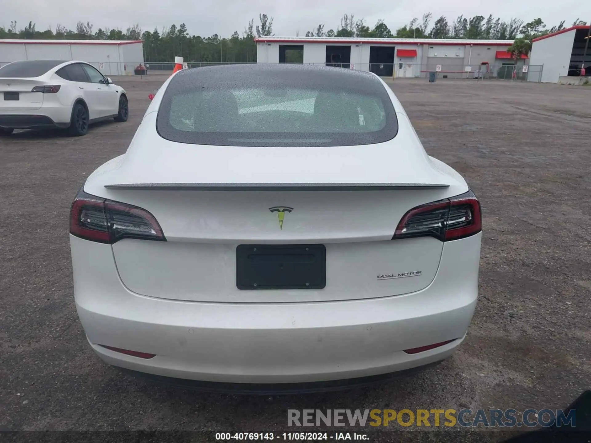 16 Photograph of a damaged car 5YJ3E1EC6MF991056 TESLA MODEL 3 2021